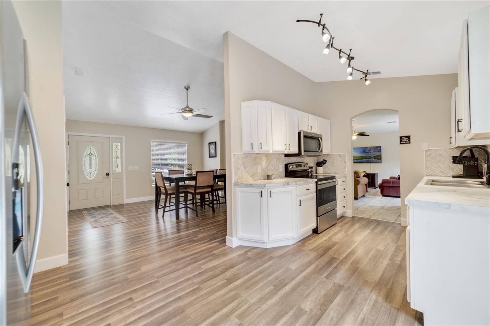 Image 4 of 17 For 40140 Palm Street