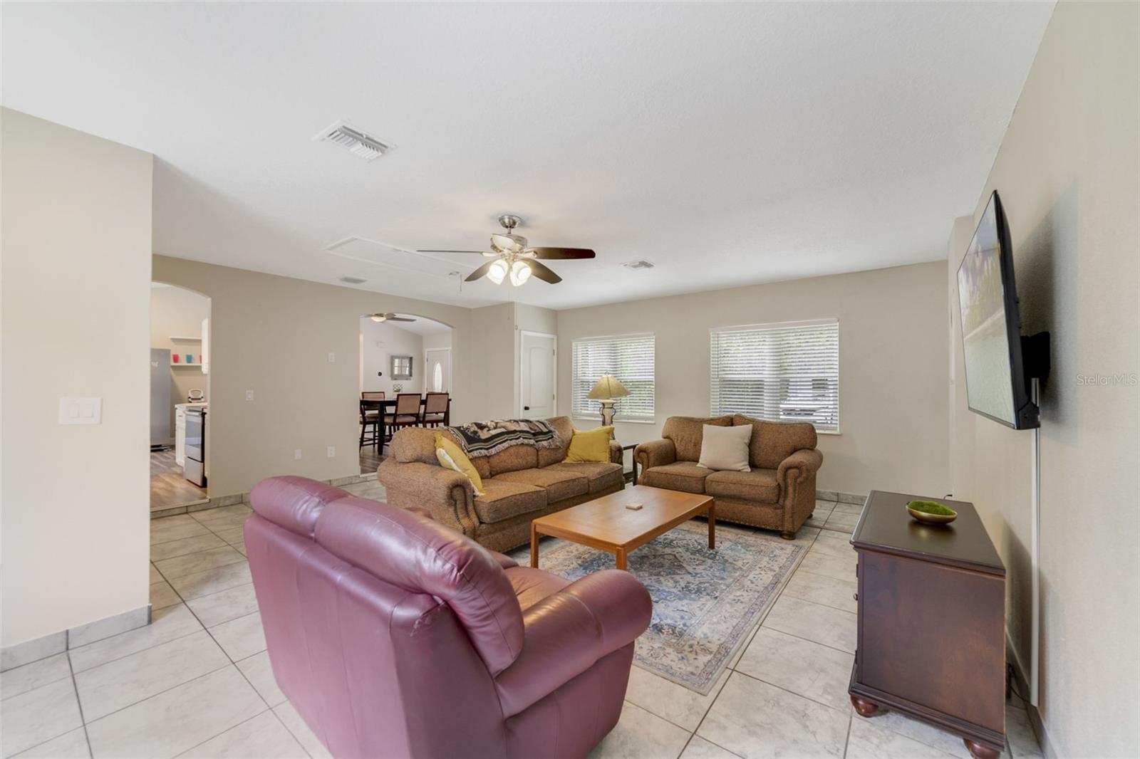 Image 7 of 17 For 40140 Palm Street