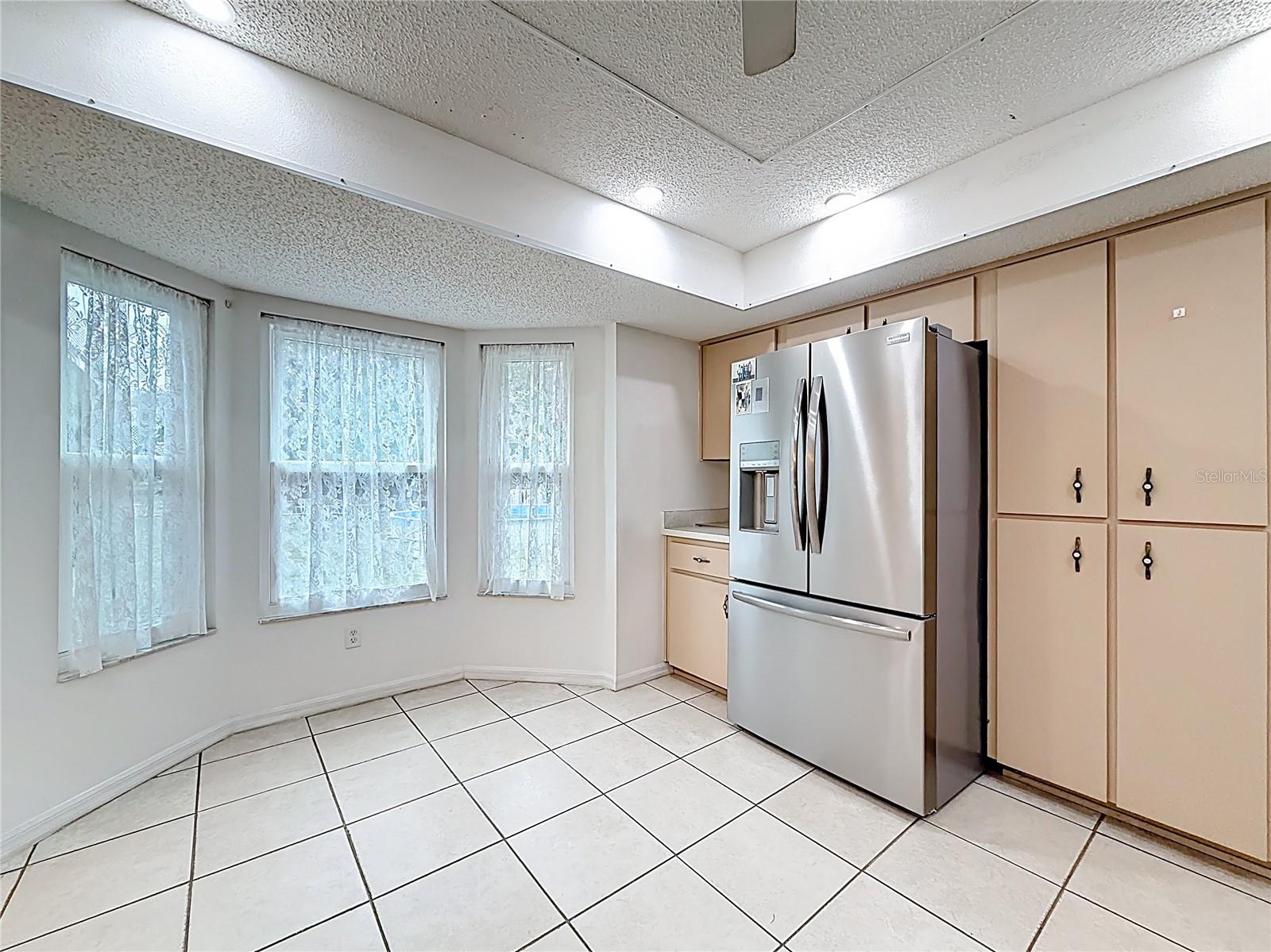 Image 11 of 41 For 4592 Gardenia Court