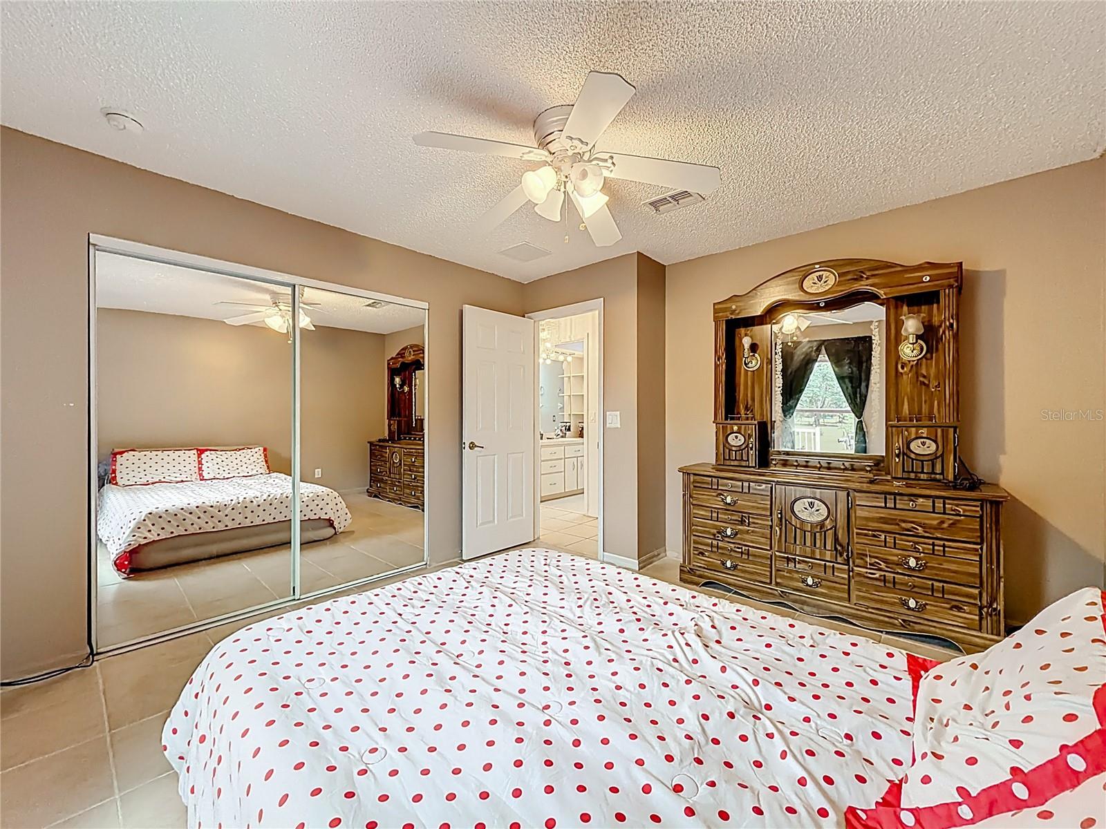 Image 14 of 41 For 4592 Gardenia Court