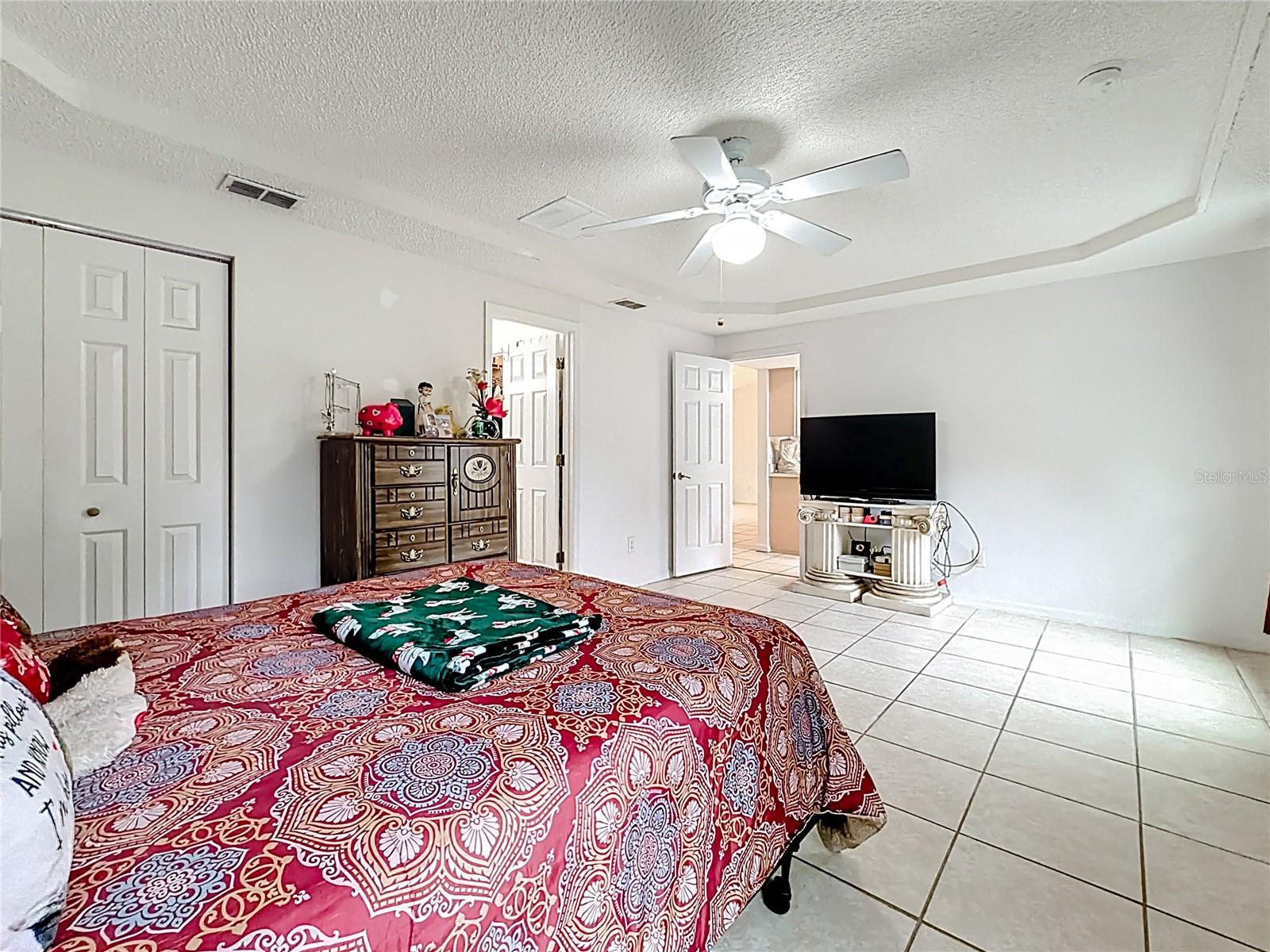 Image 21 of 41 For 4592 Gardenia Court