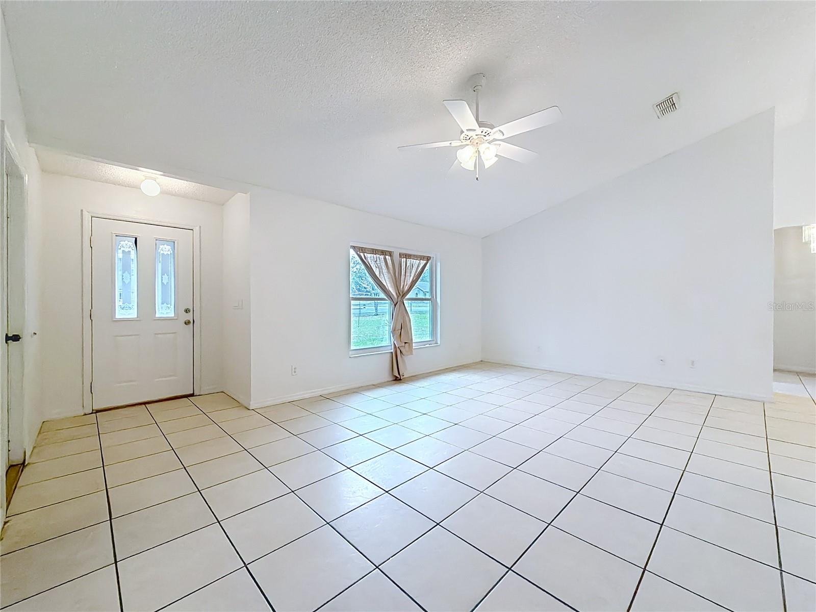 Image 3 of 41 For 4592 Gardenia Court