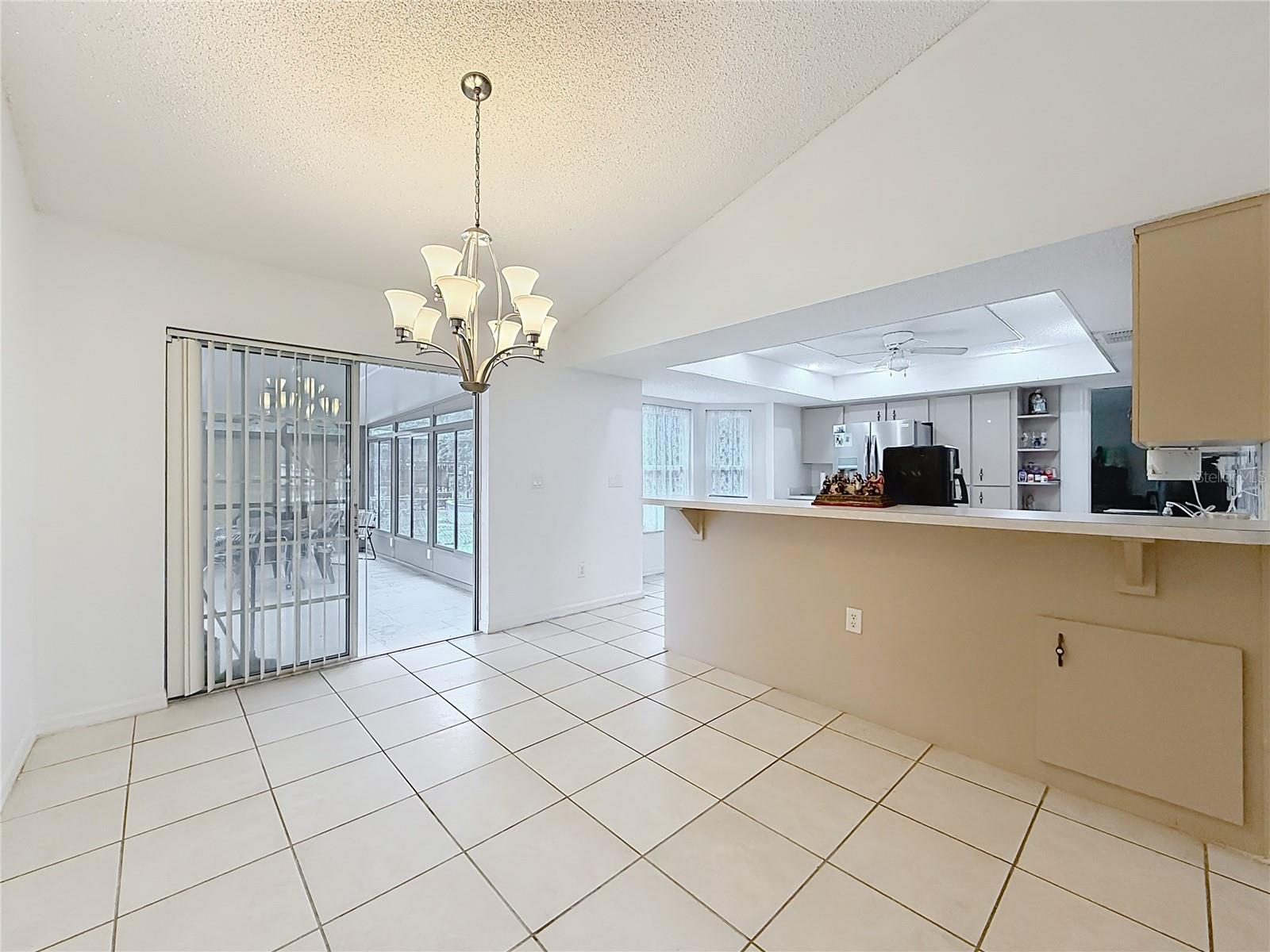 Image 7 of 41 For 4592 Gardenia Court