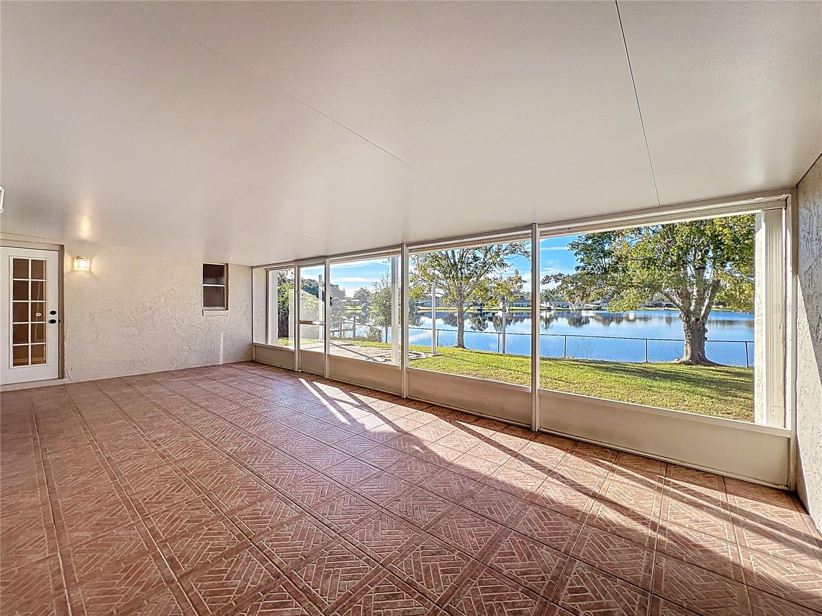 Image 42 of 56 For 211 Slade Drive