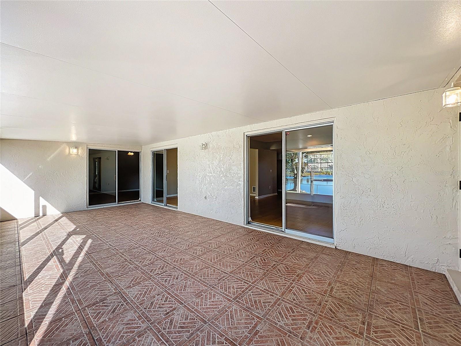 Image 45 of 56 For 211 Slade Drive