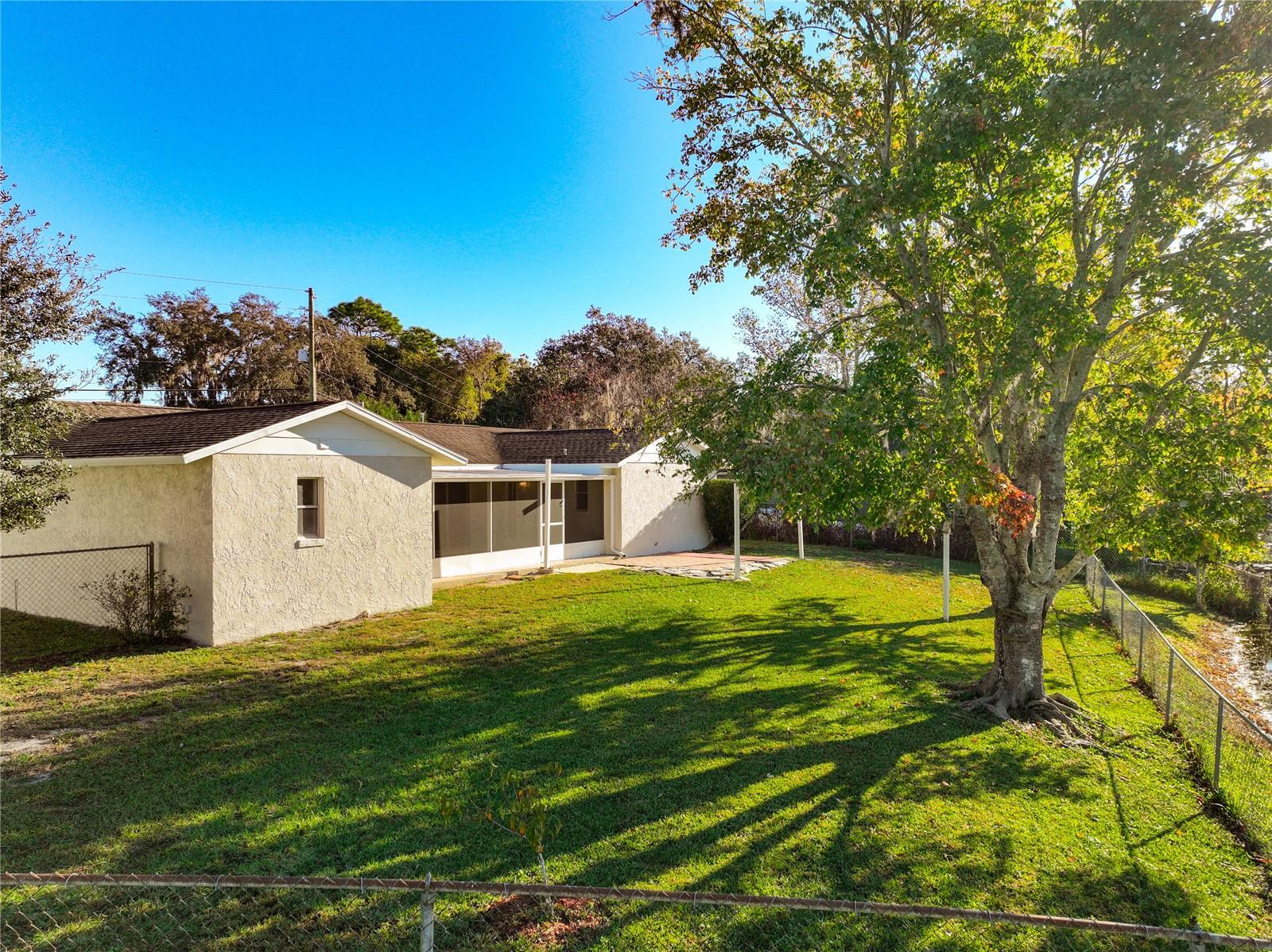 Image 50 of 56 For 211 Slade Drive