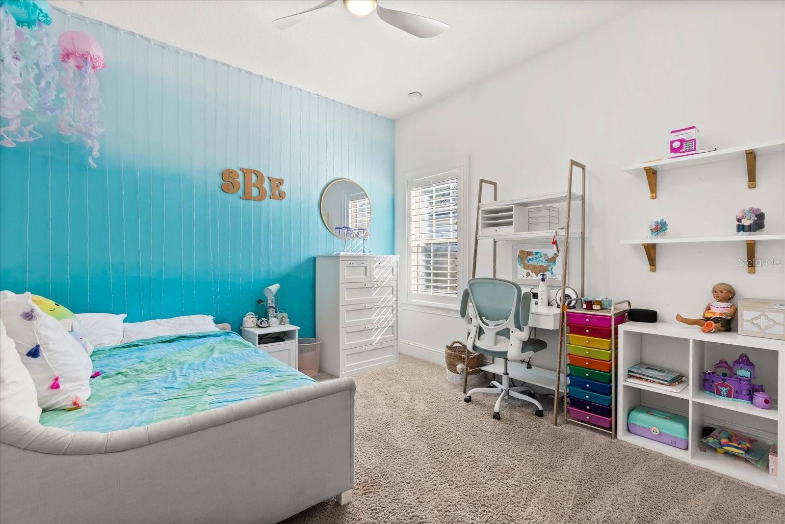 Image 26 of 53 For 2503 Versailles Avenue