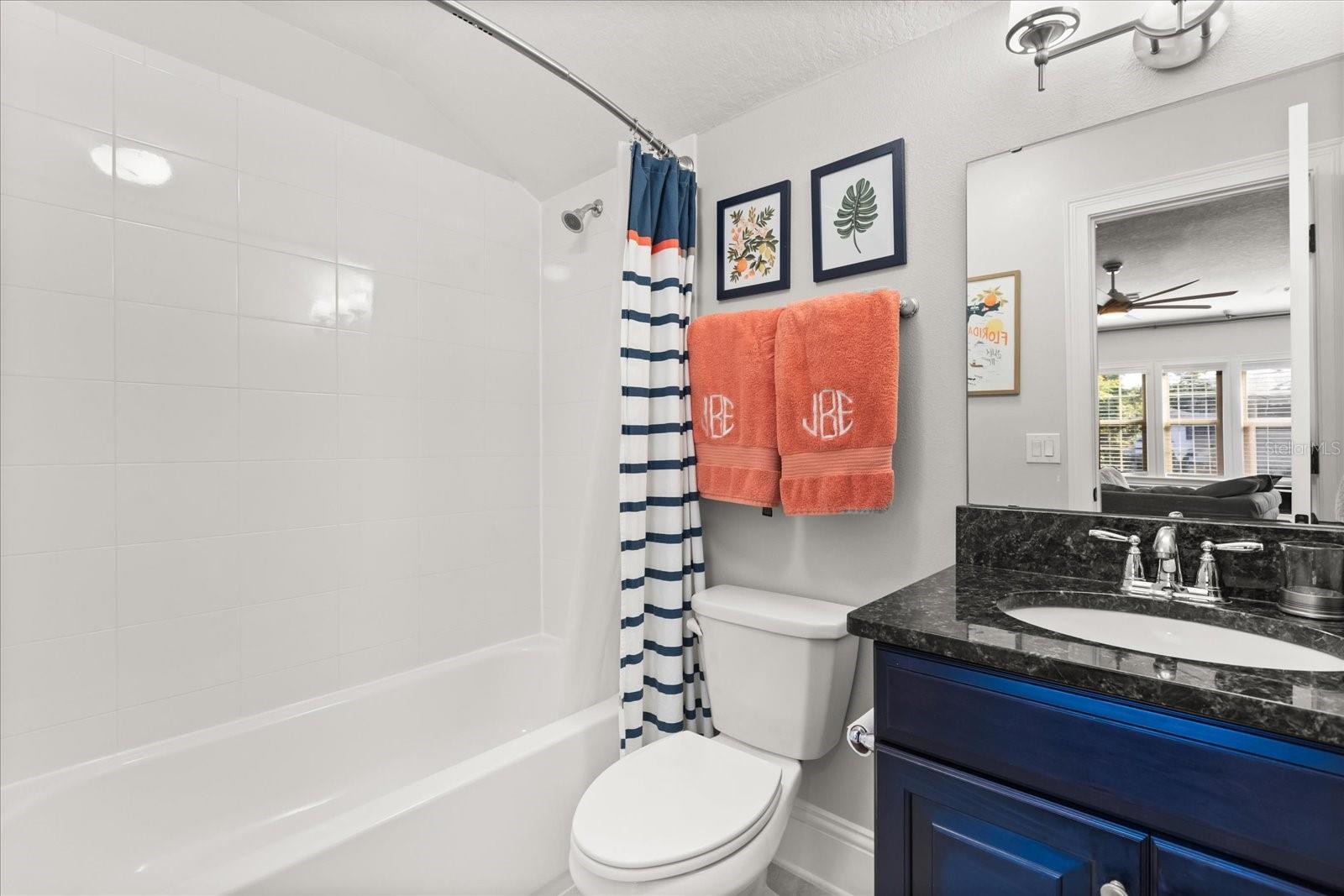 Image 28 of 53 For 2503 Versailles Avenue