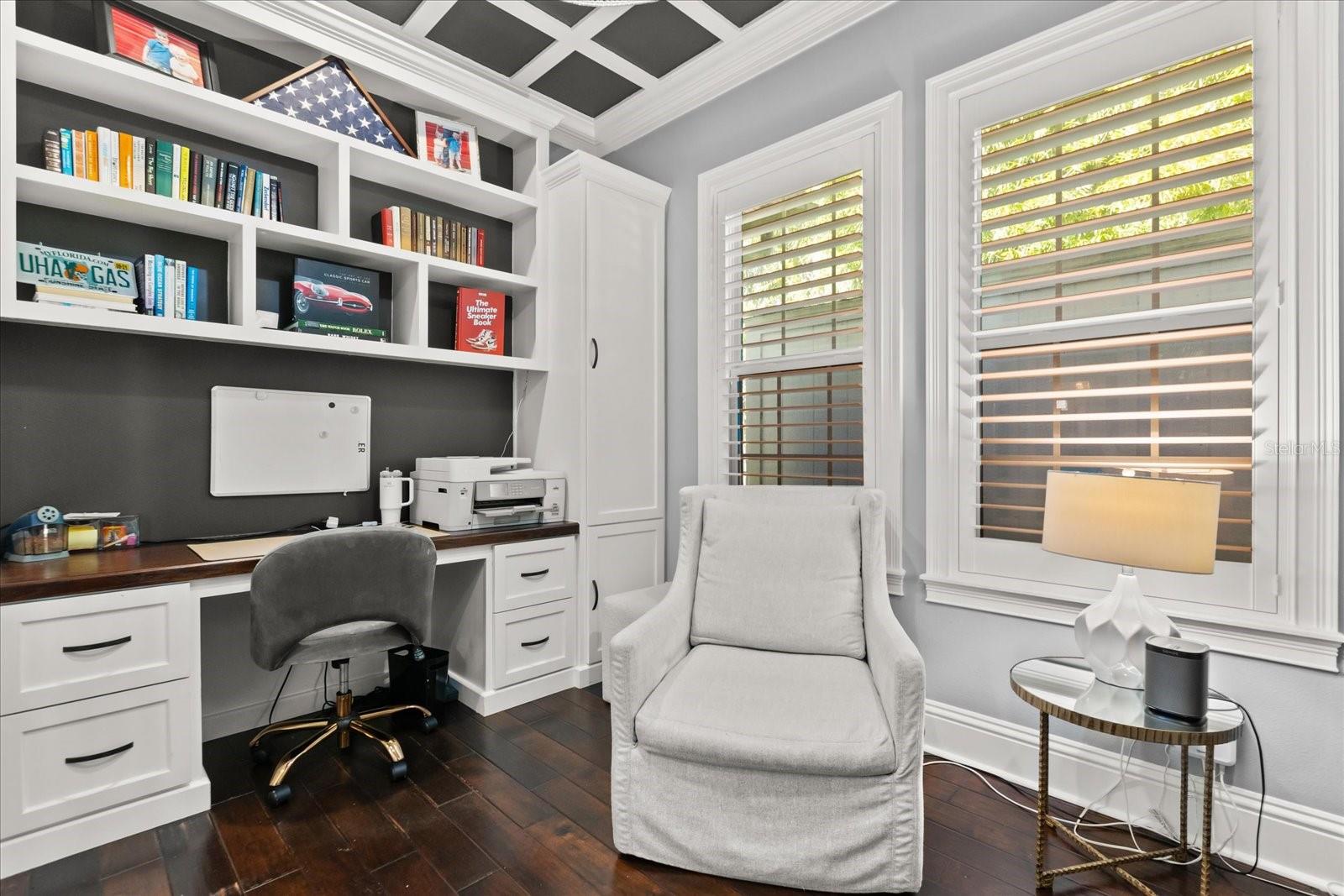 Image 37 of 53 For 2503 Versailles Avenue