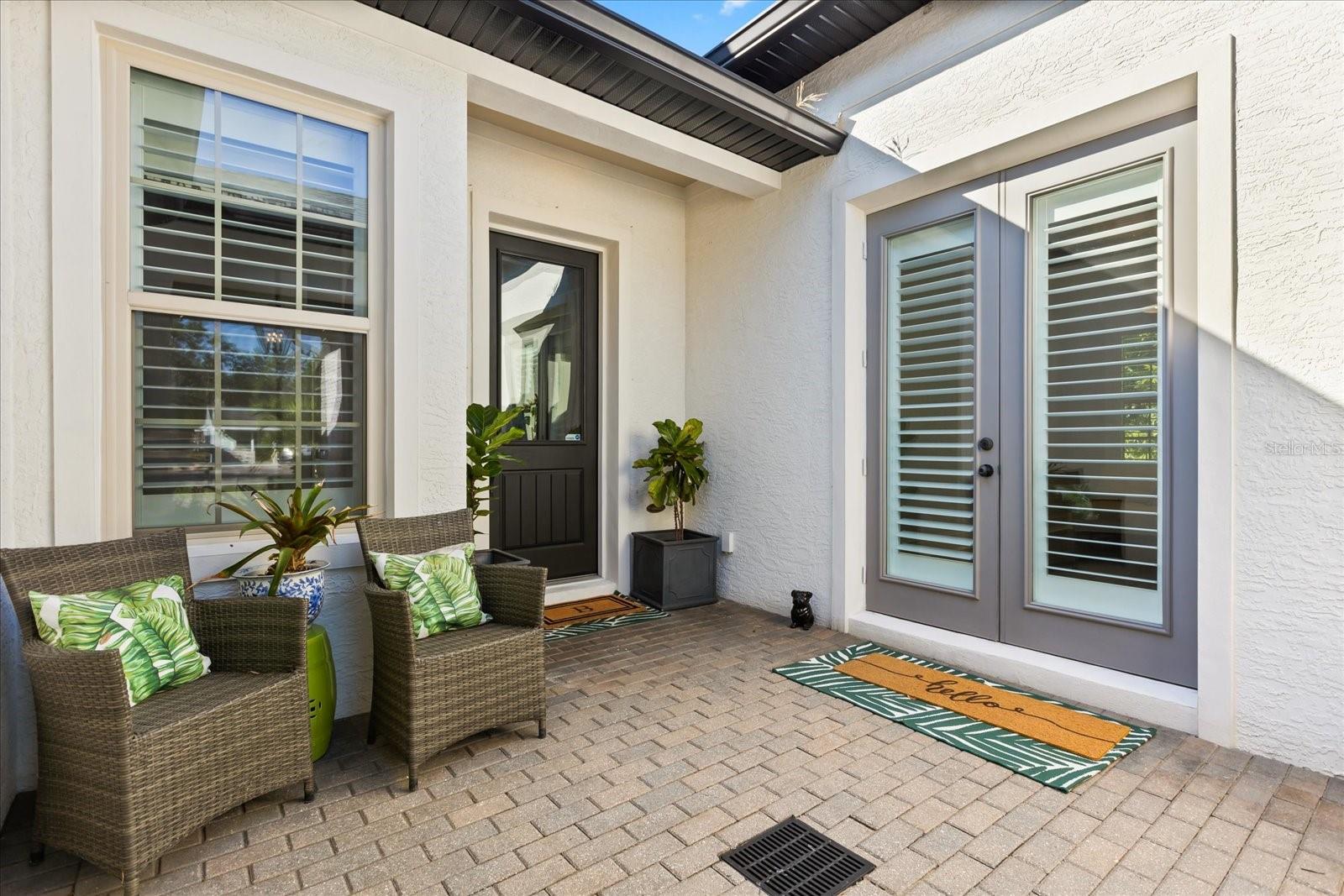 Image 42 of 53 For 2503 Versailles Avenue