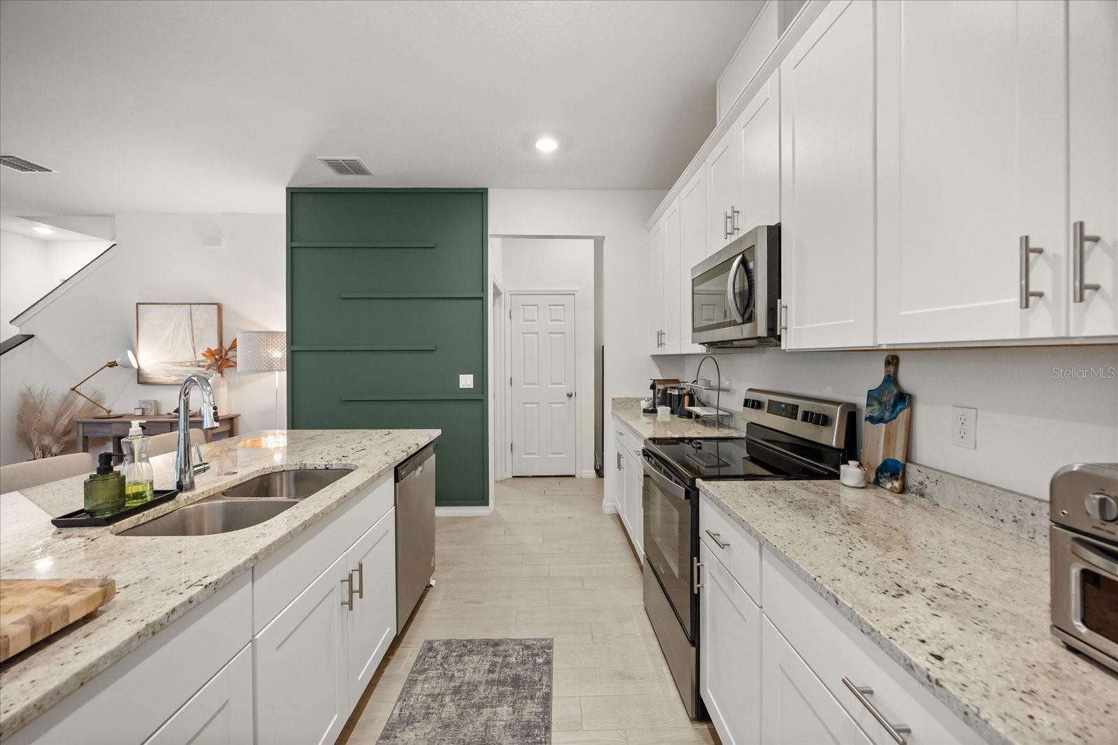 Image 5 of 27 For 4700 Homestead Trail