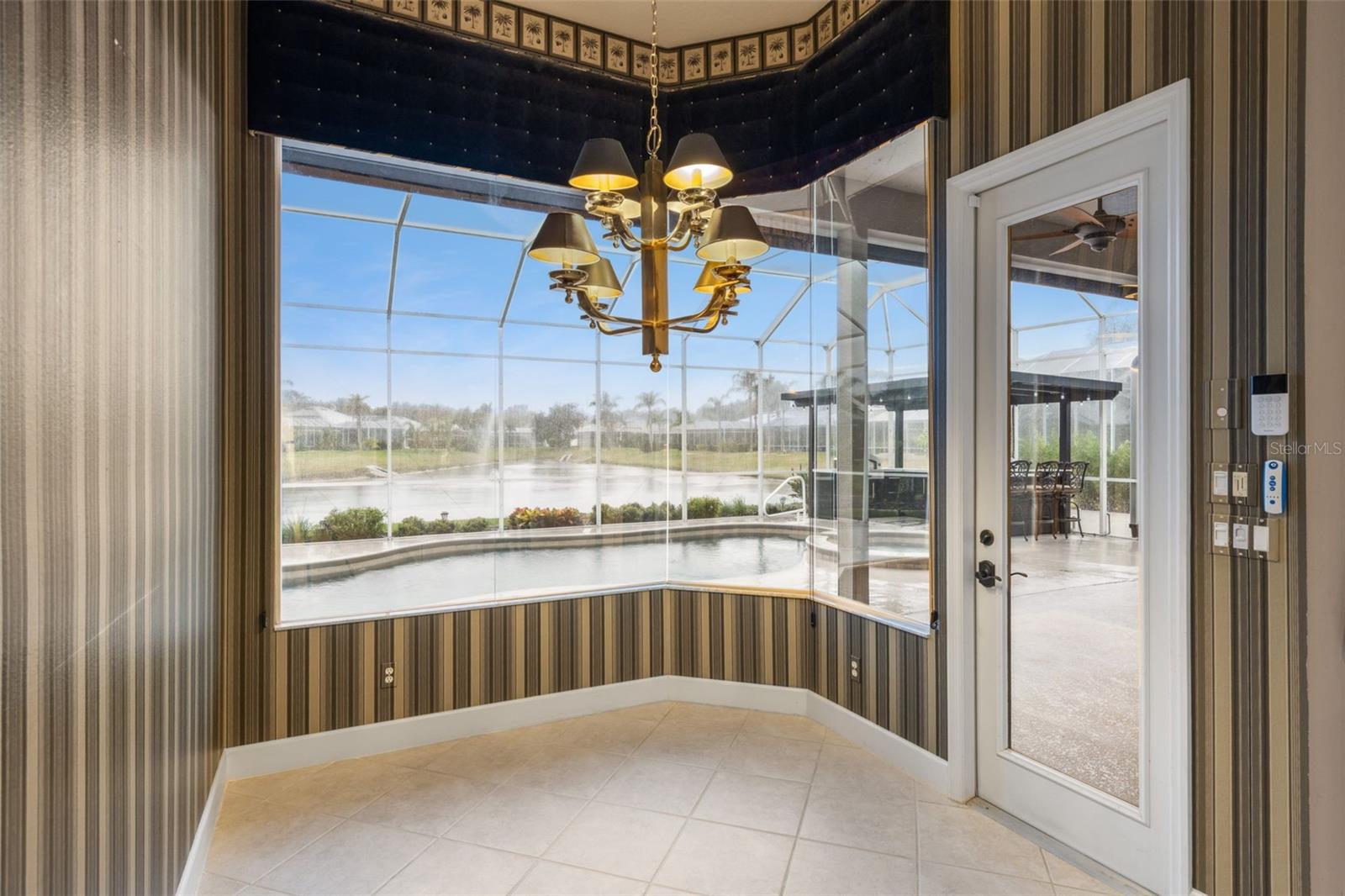 Image 10 of 43 For 6102 Sanctuary Garden Boulevard