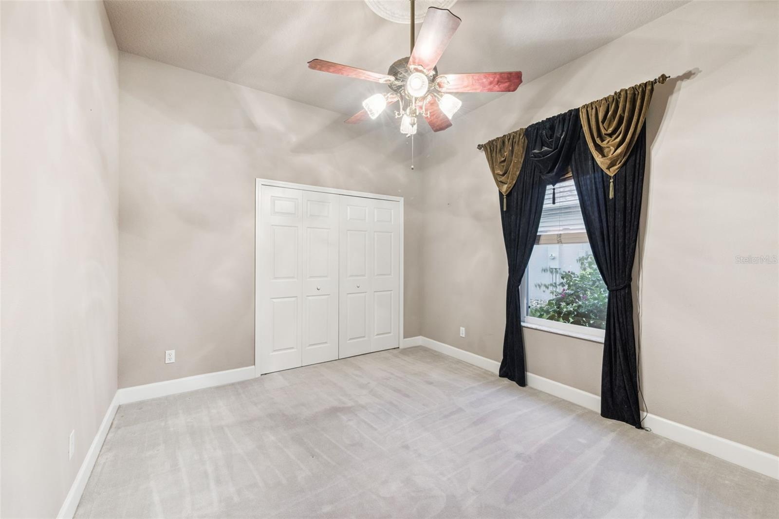 Image 11 of 43 For 6102 Sanctuary Garden Boulevard