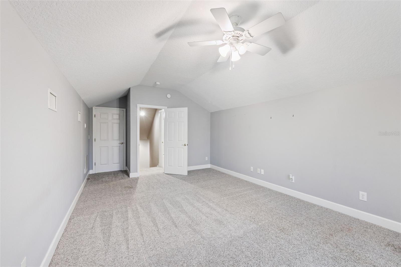 Image 25 of 43 For 6102 Sanctuary Garden Boulevard