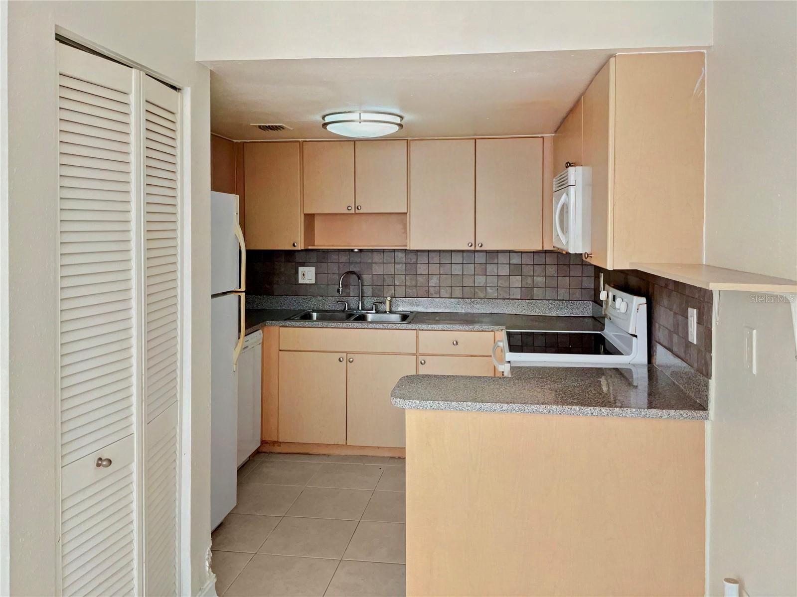 Image 12 of 21 For 3411 Clark Road 111