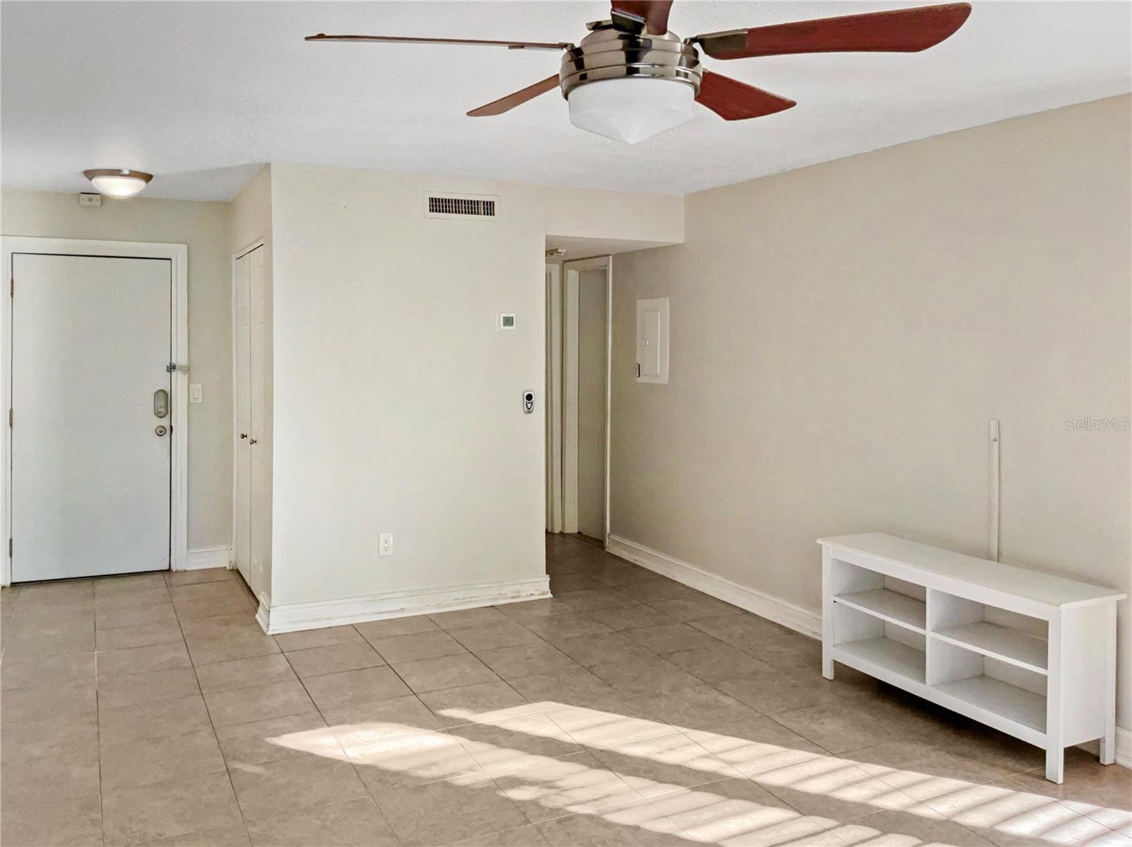 Image 4 of 21 For 3411 Clark Road 111