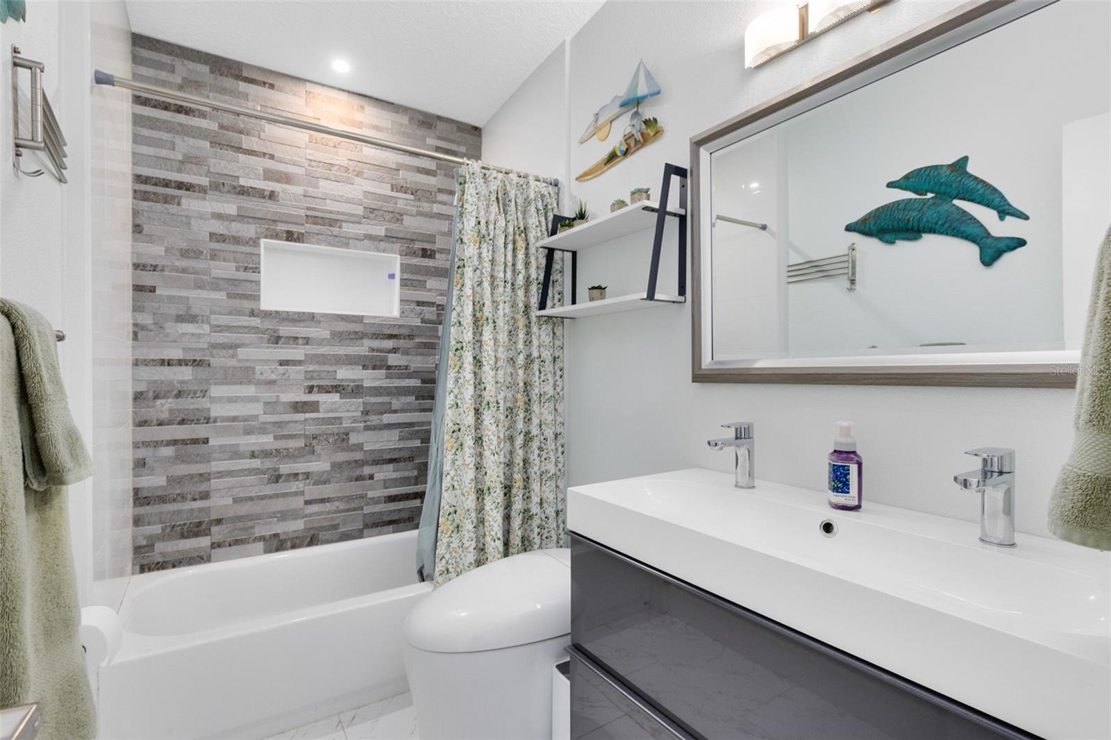 Image 13 of 21 For 2811 Eastern Parkway