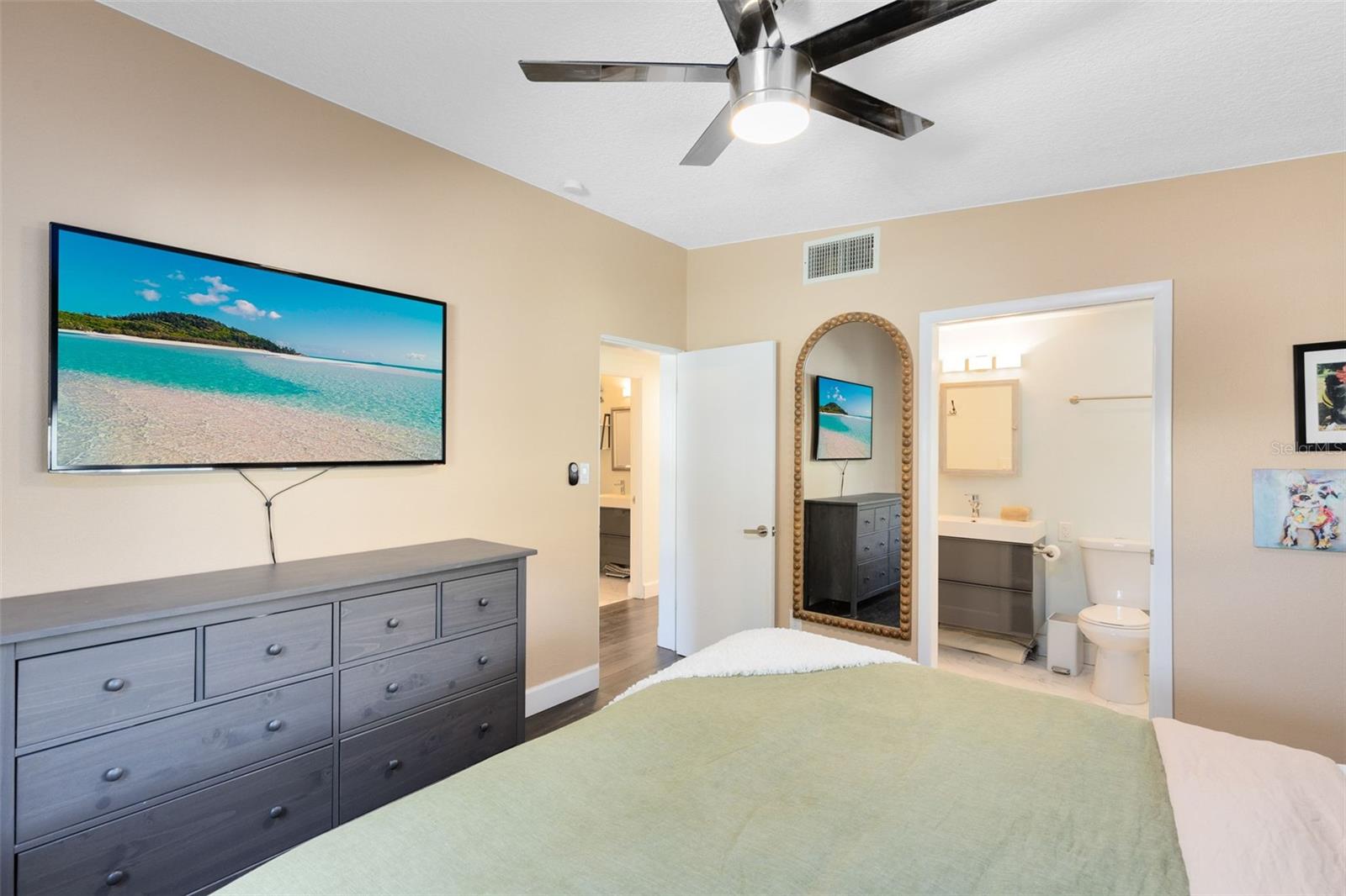 Image 19 of 21 For 2811 Eastern Parkway