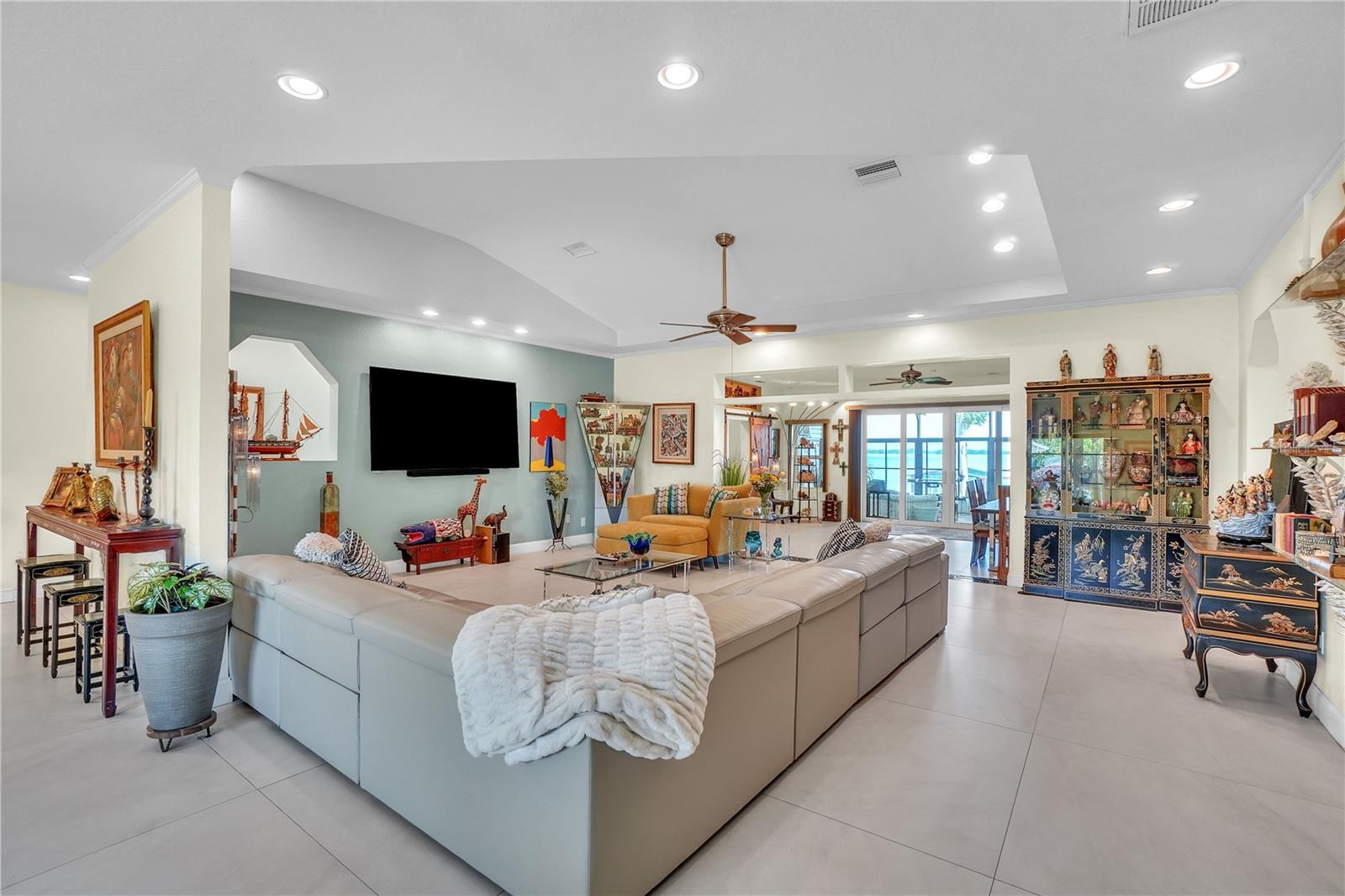 Image 9 of 65 For 9950 Lake Marion Road