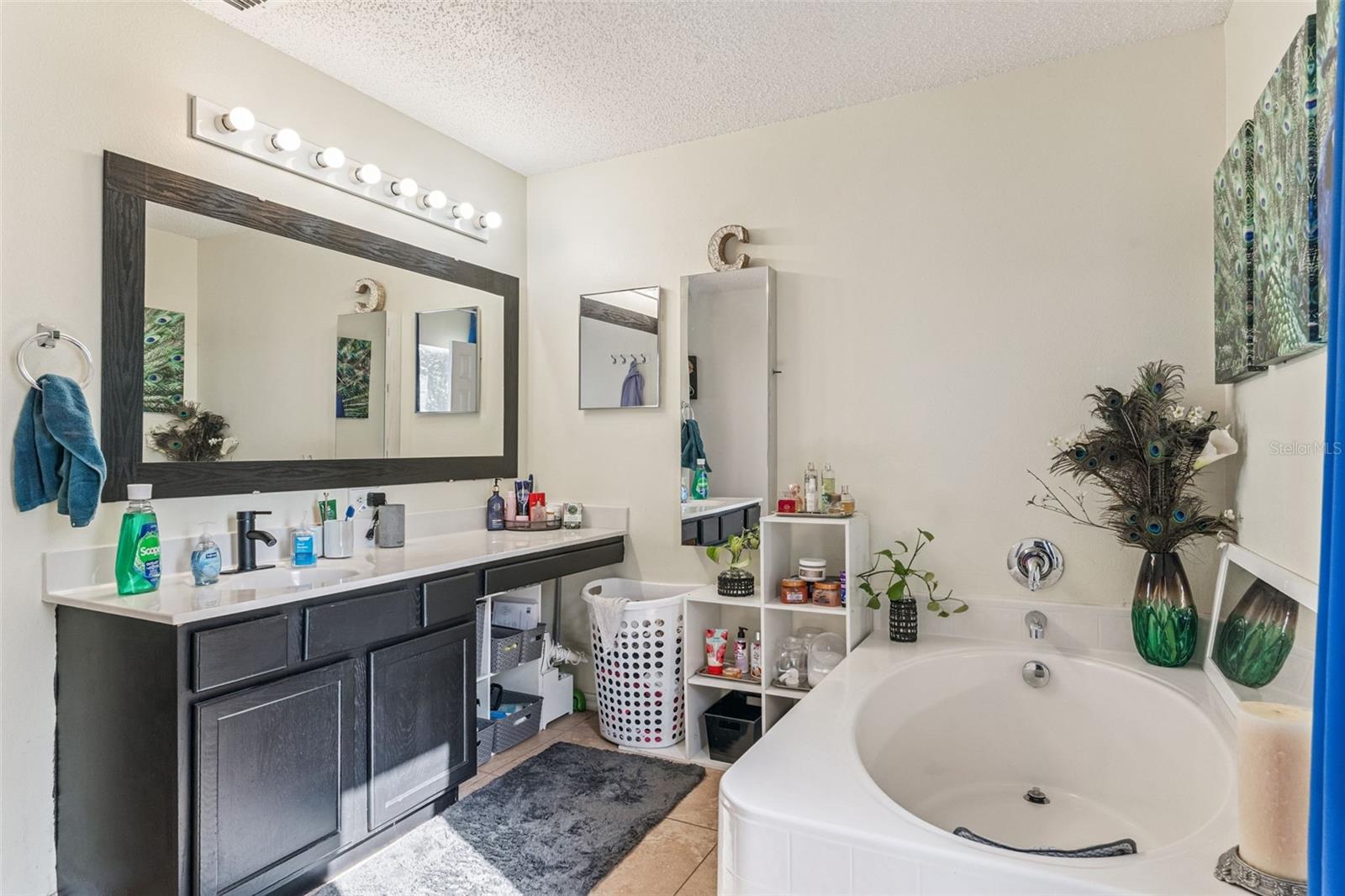 Image 20 of 38 For 1028 Fox Trail Avenue