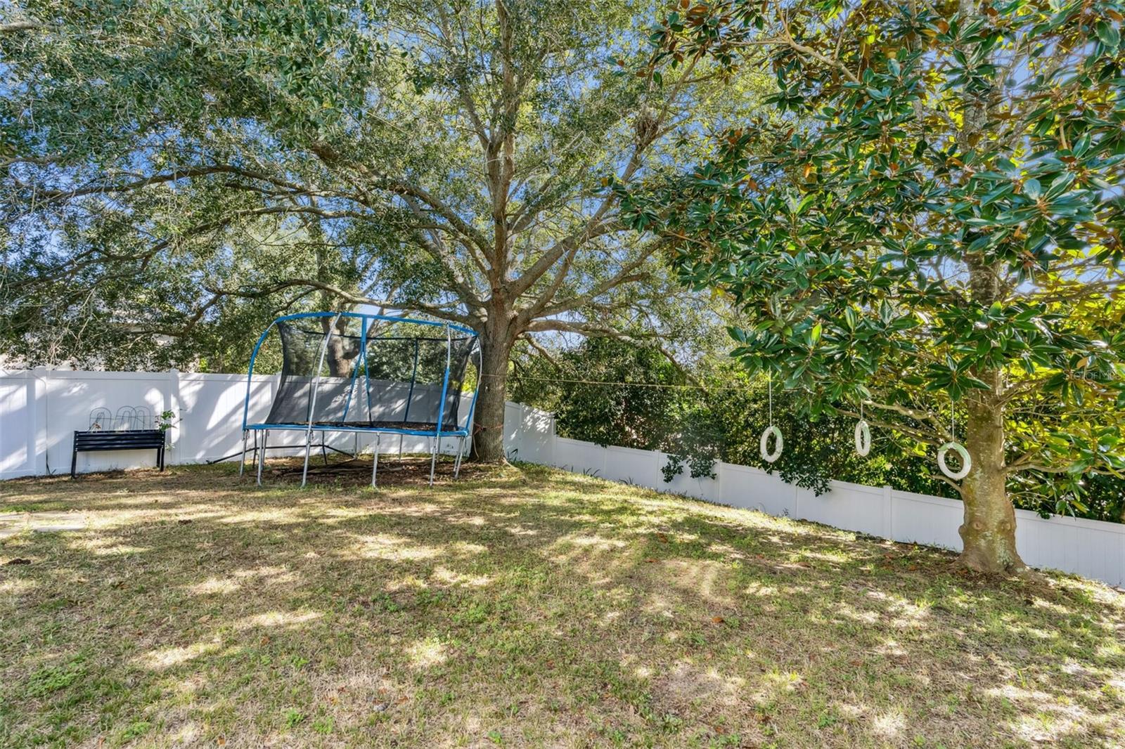 Image 32 of 38 For 1028 Fox Trail Avenue