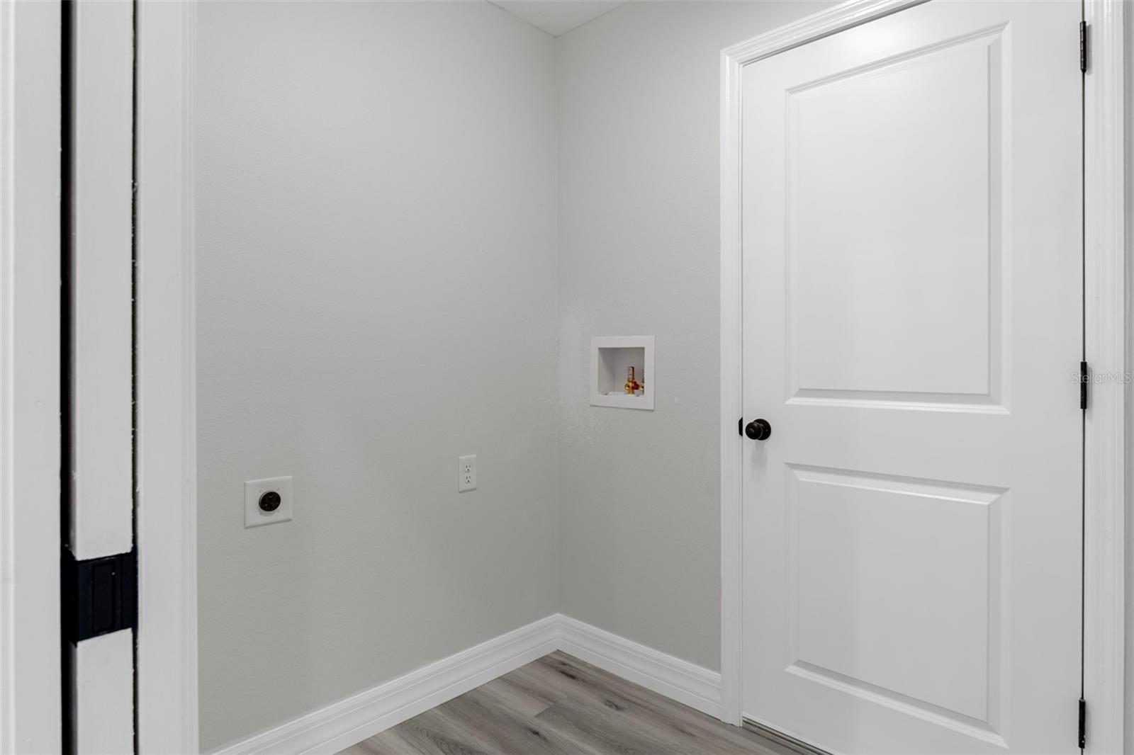 Image 24 of 30 For 4855 Princeton Lane