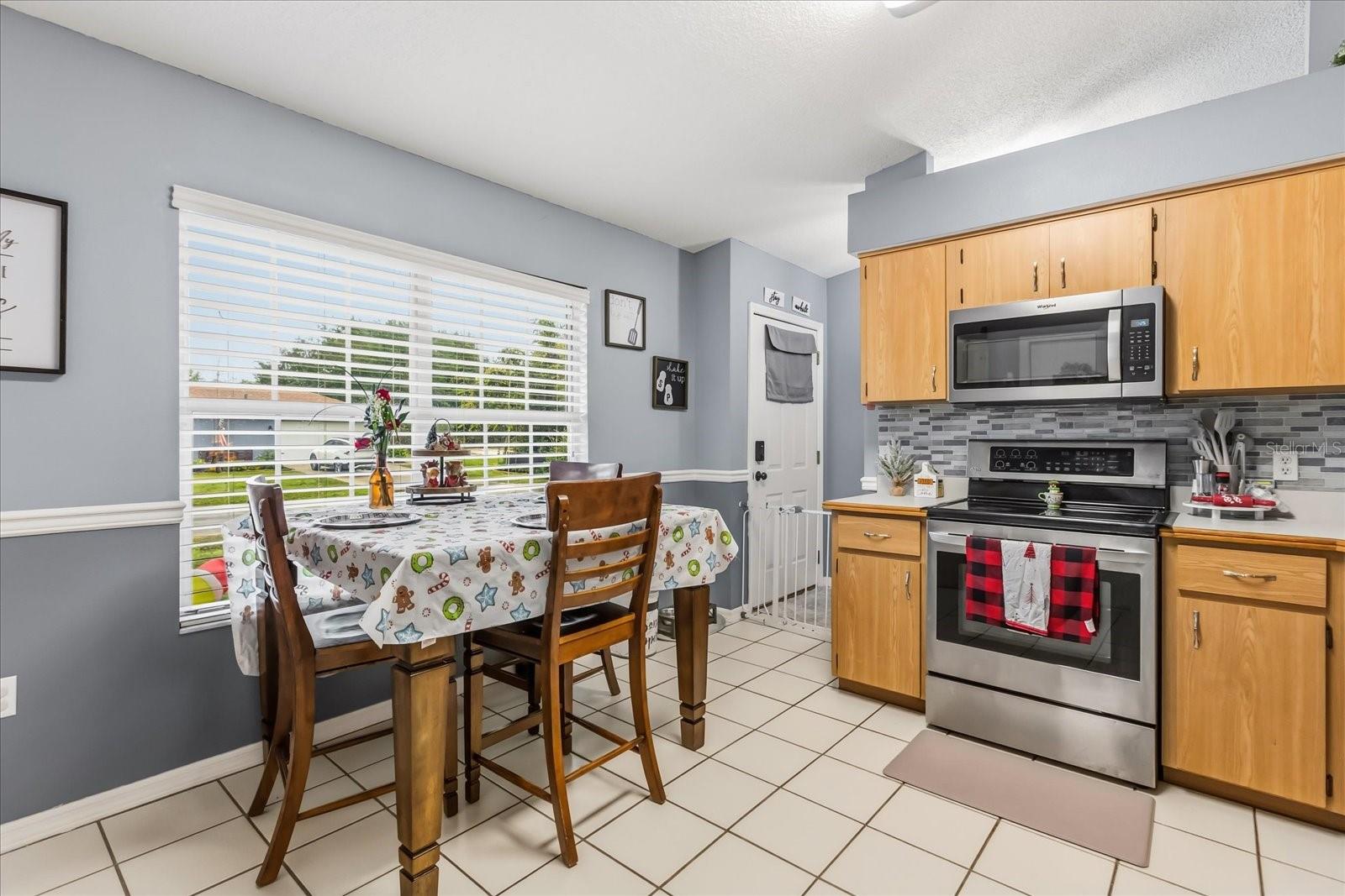 Image 15 of 34 For 480 Chestnut Avenue