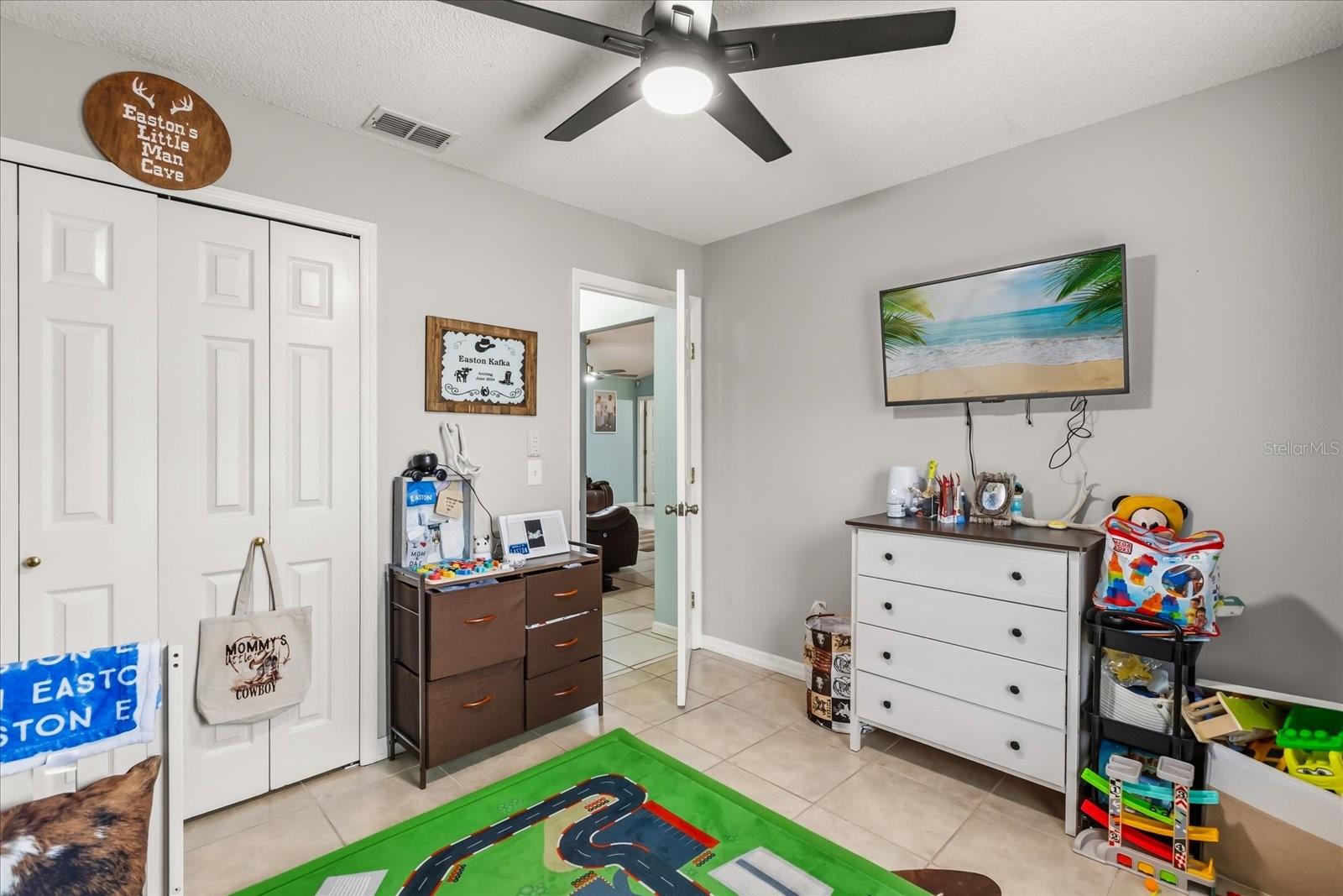 Image 26 of 34 For 480 Chestnut Avenue