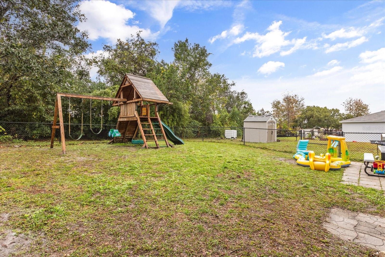 Image 32 of 34 For 480 Chestnut Avenue