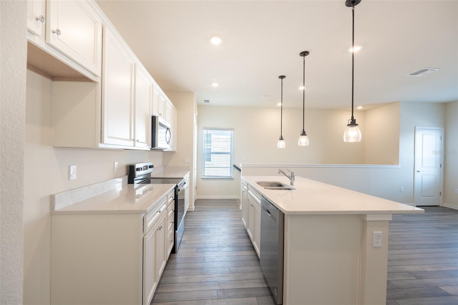 Image 19 of 31 For 6530 Winding Path Way