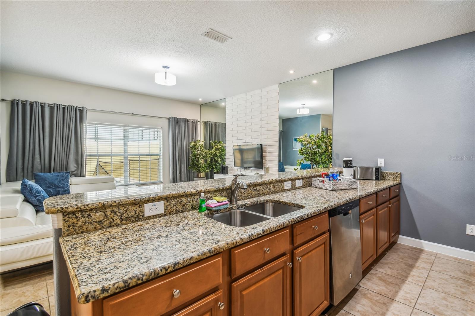 Image 13 of 49 For 8841 Candy Palm Road