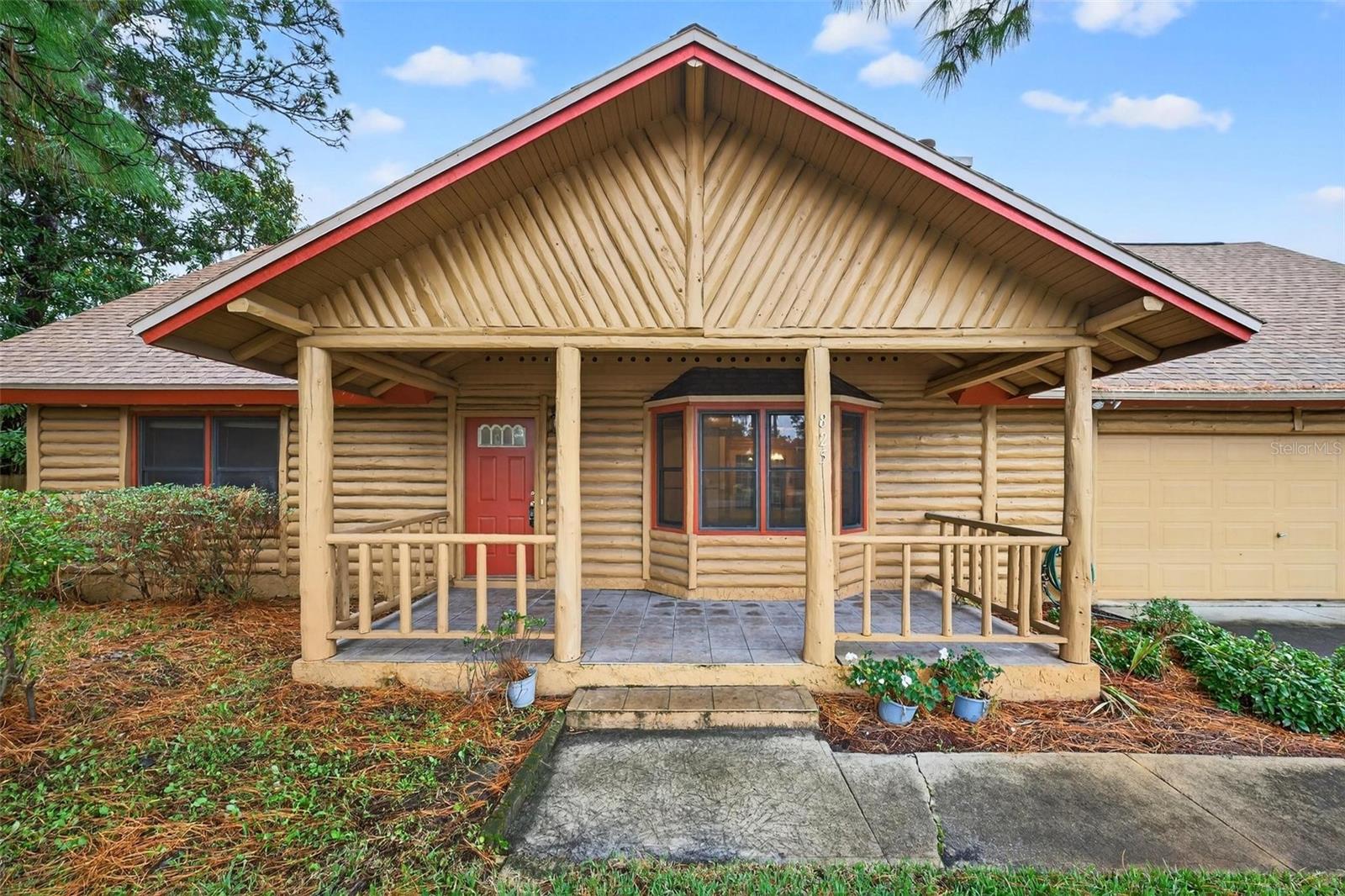 Image 2 of 59 For 825 Arden Street