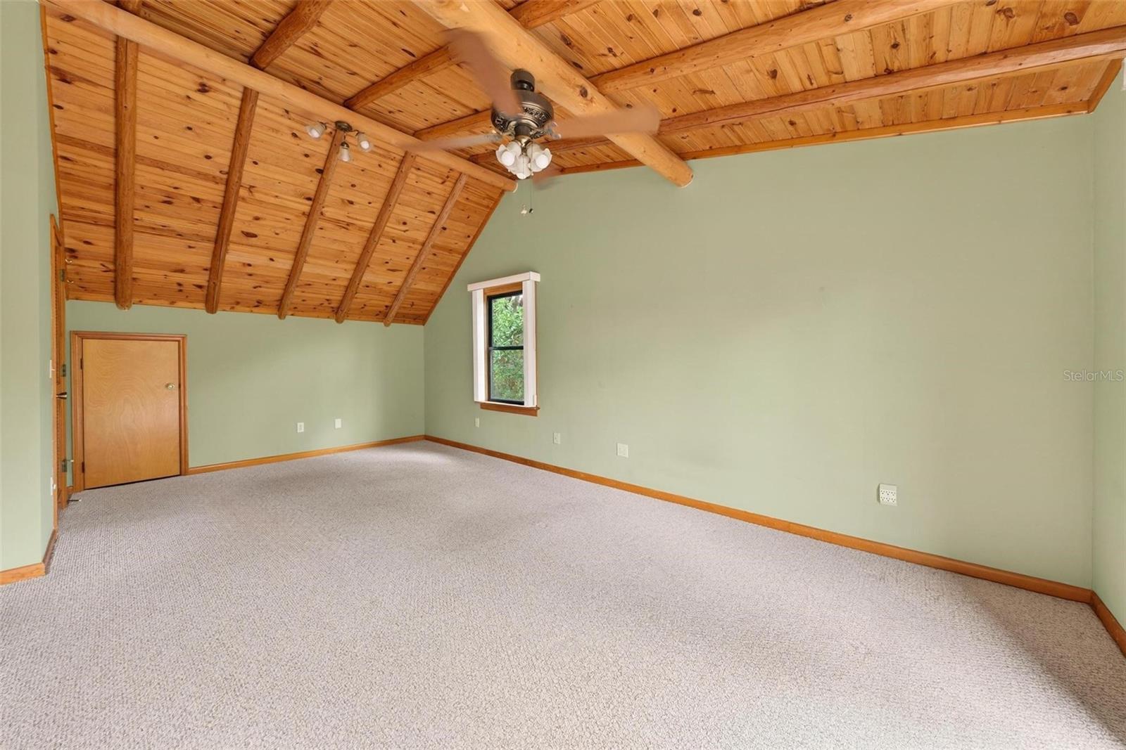 Image 34 of 59 For 825 Arden Street