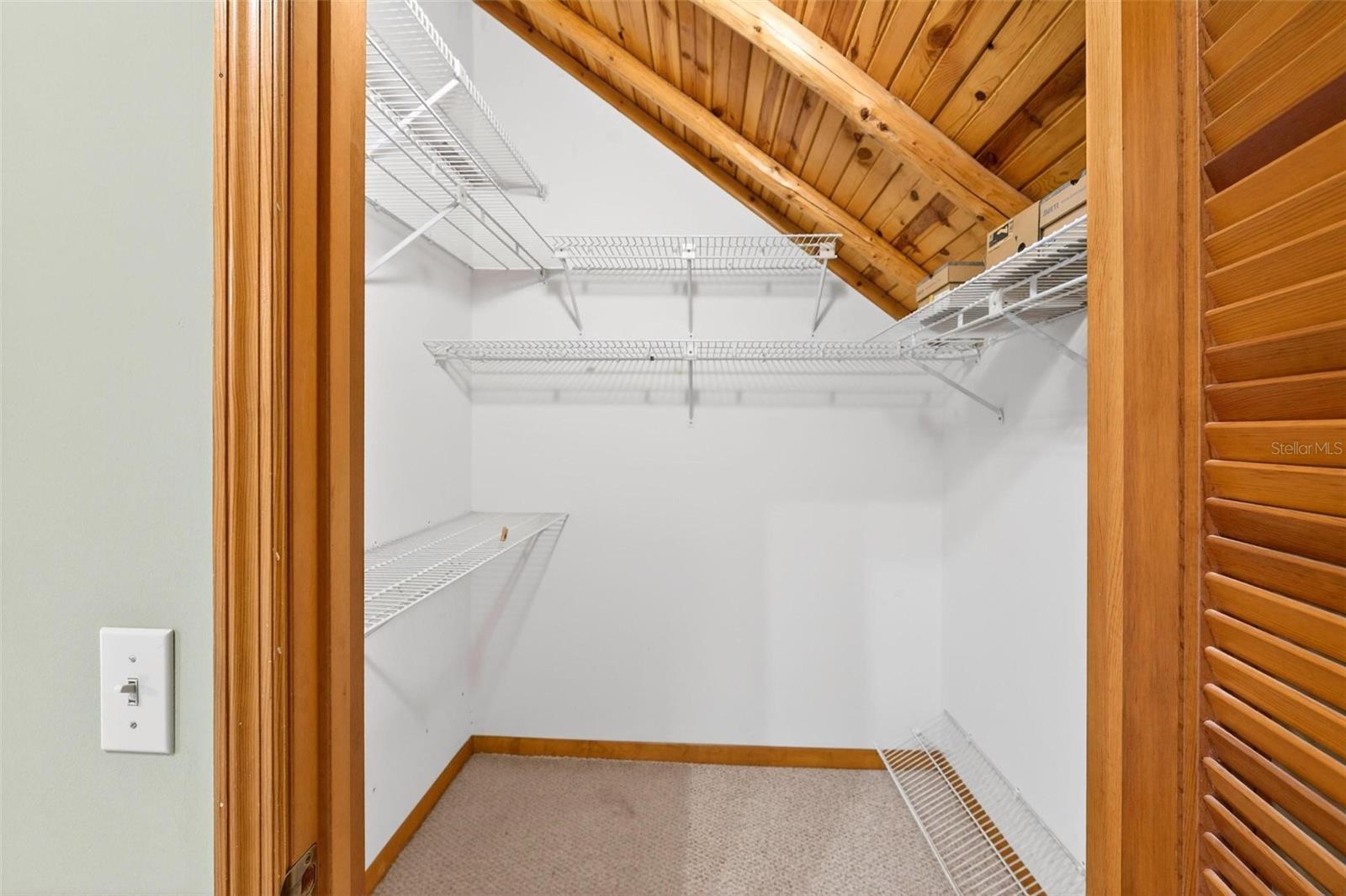 Image 40 of 59 For 825 Arden Street