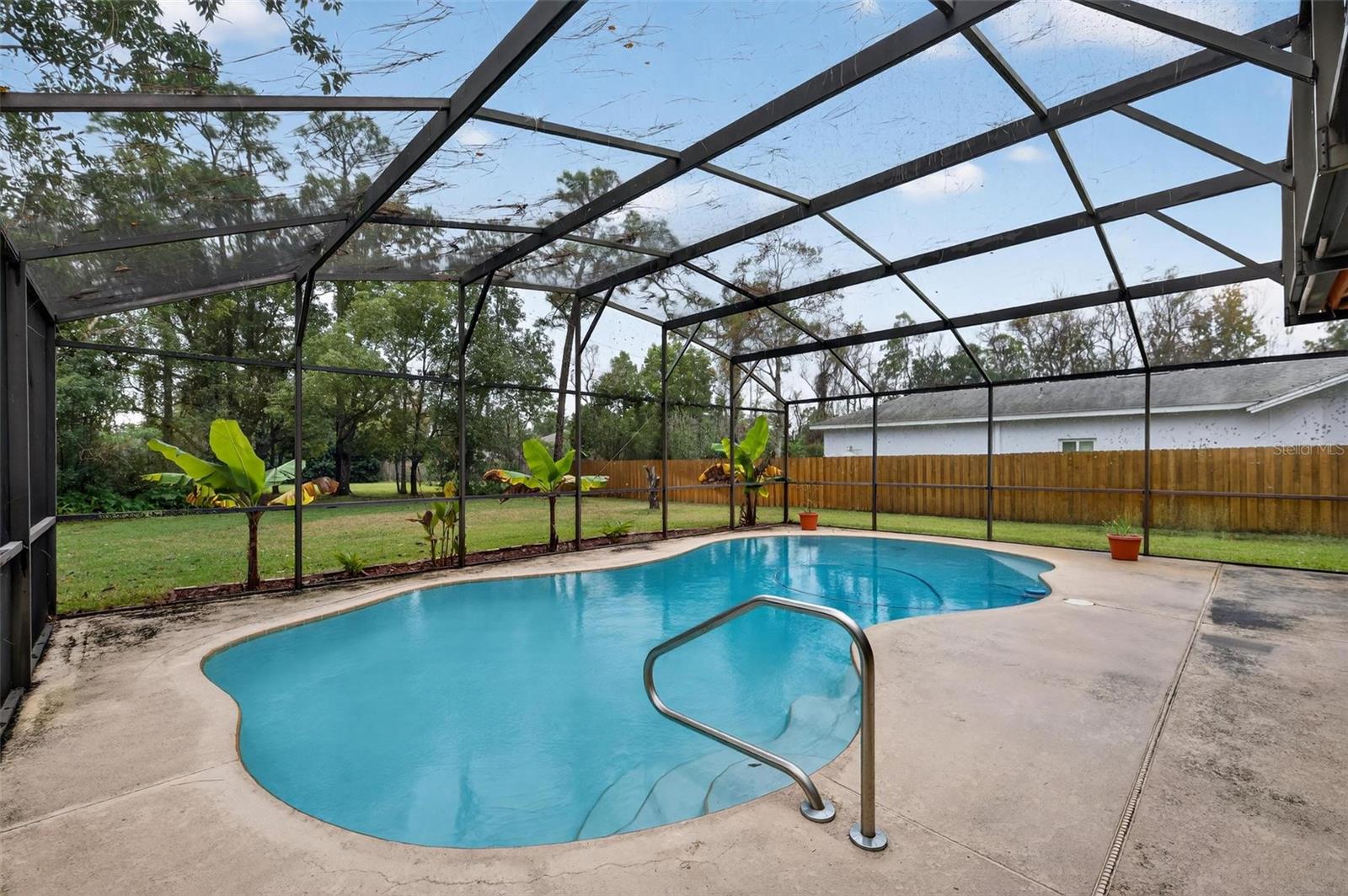 Image 45 of 59 For 825 Arden Street