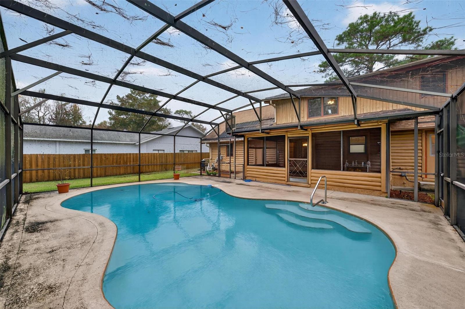 Image 47 of 59 For 825 Arden Street