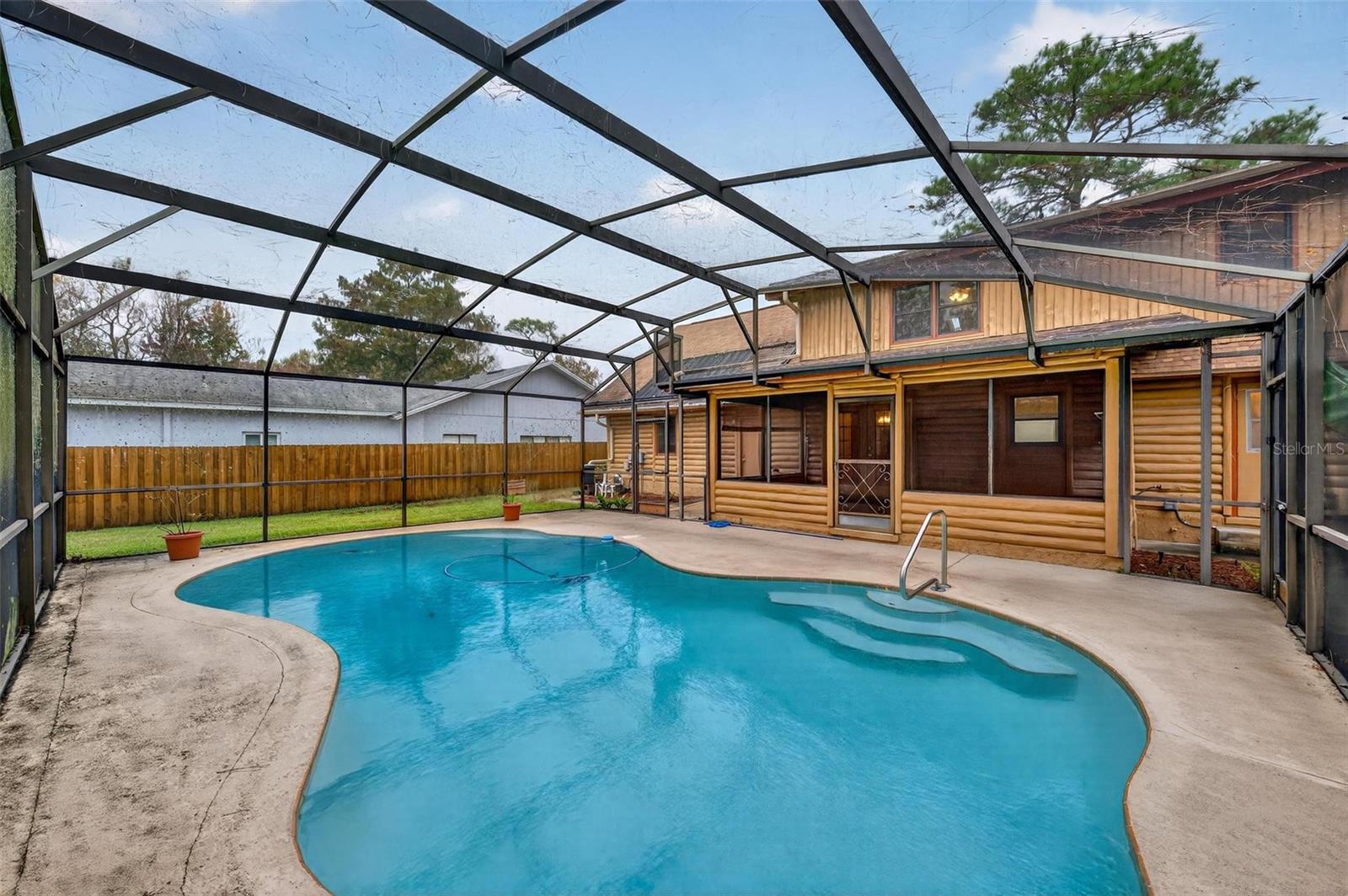 Image 48 of 59 For 825 Arden Street