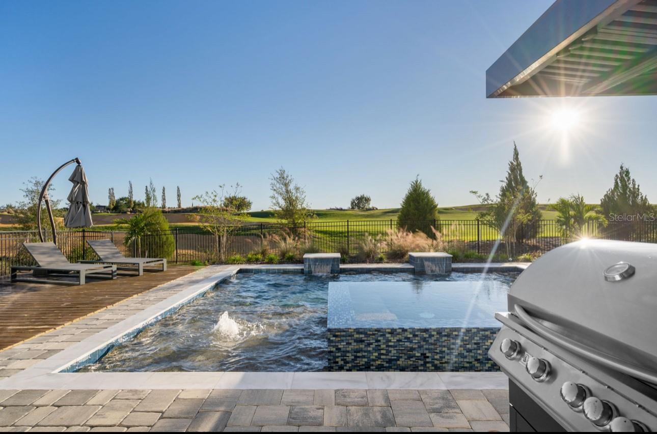 Image 14 of 40 For 15746 Vetta Drive