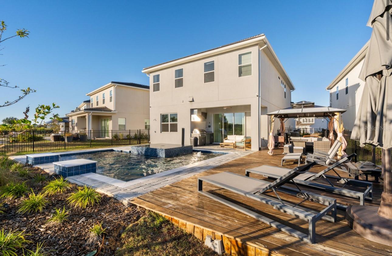 Image 17 of 40 For 15746 Vetta Drive