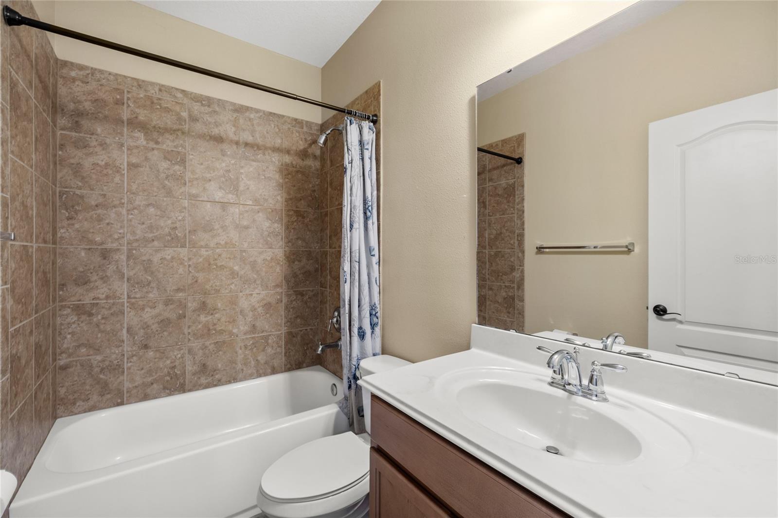 Image 23 of 28 For 1516 Resolute Street