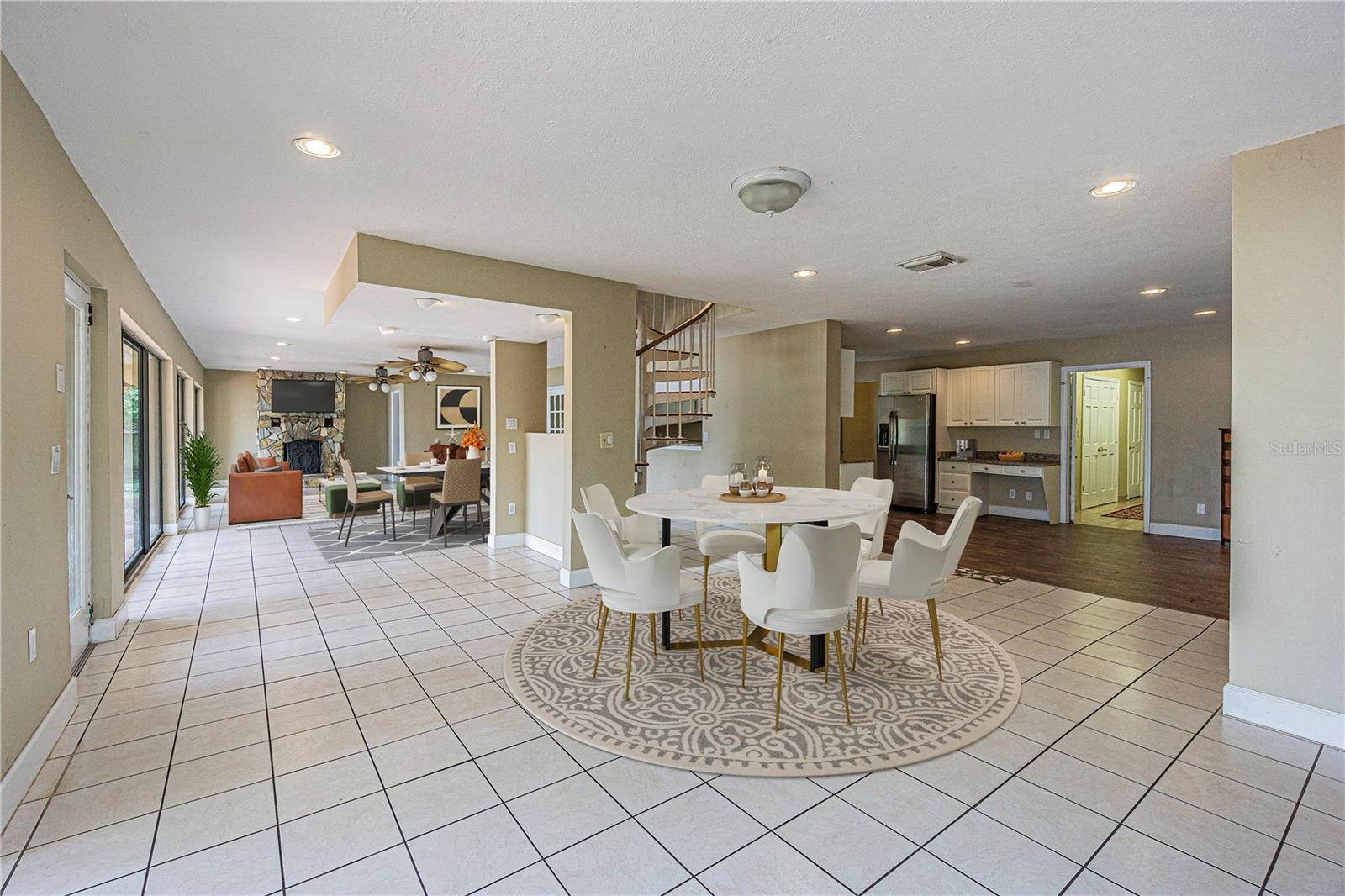 Image 36 of 46 For 18129 Crawley Road