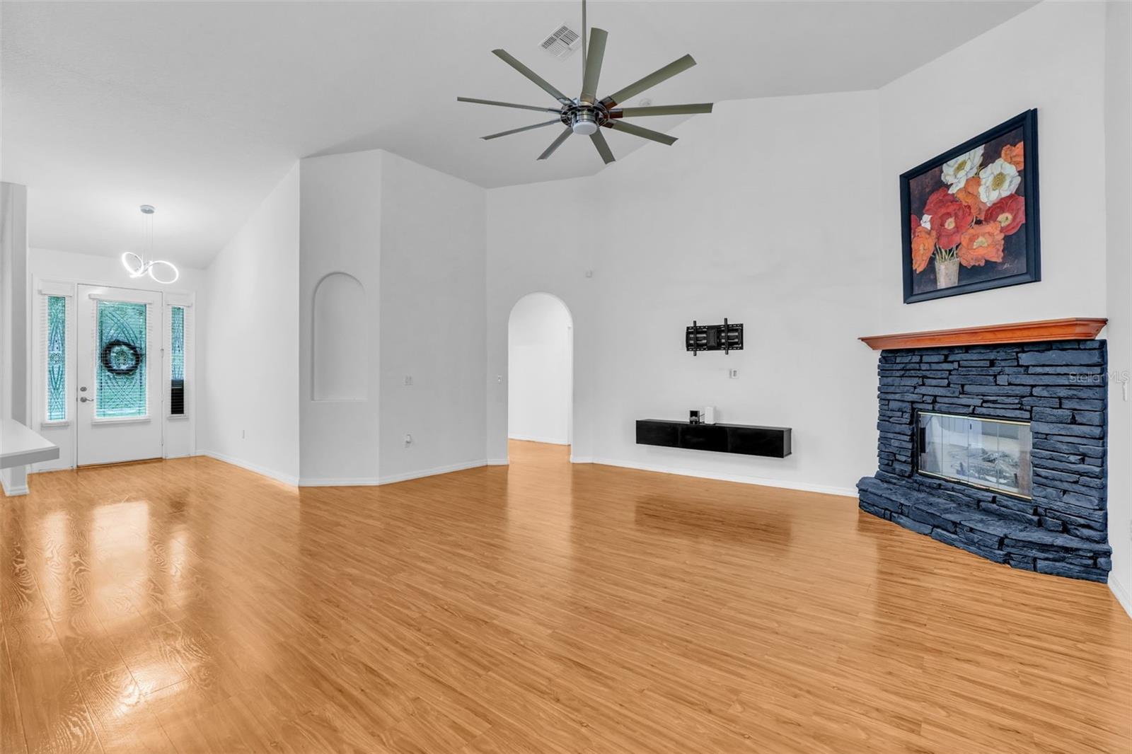 Image 3 of 39 For 3179 Forest Breeze Way