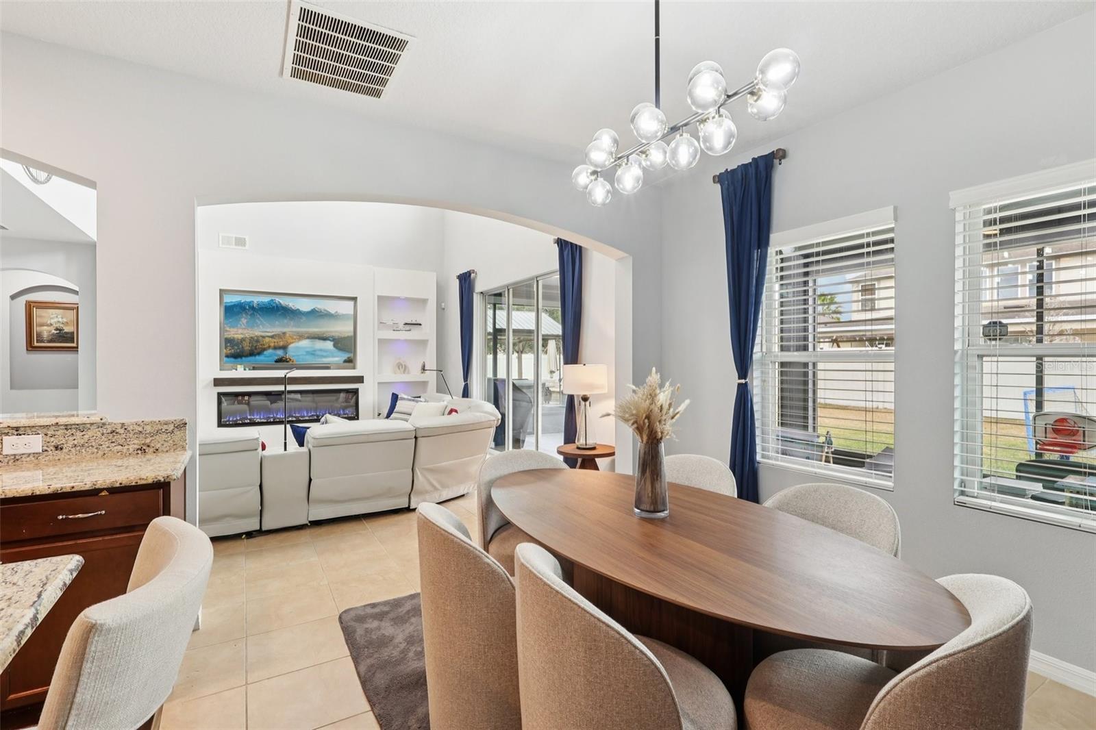 Image 10 of 49 For 2132 Plantation Oak Drive