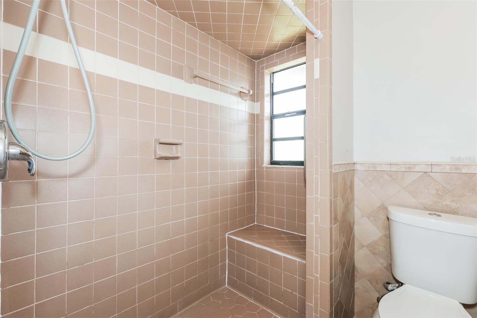 Image 14 of 21 For 1303 Sandalwood Drive