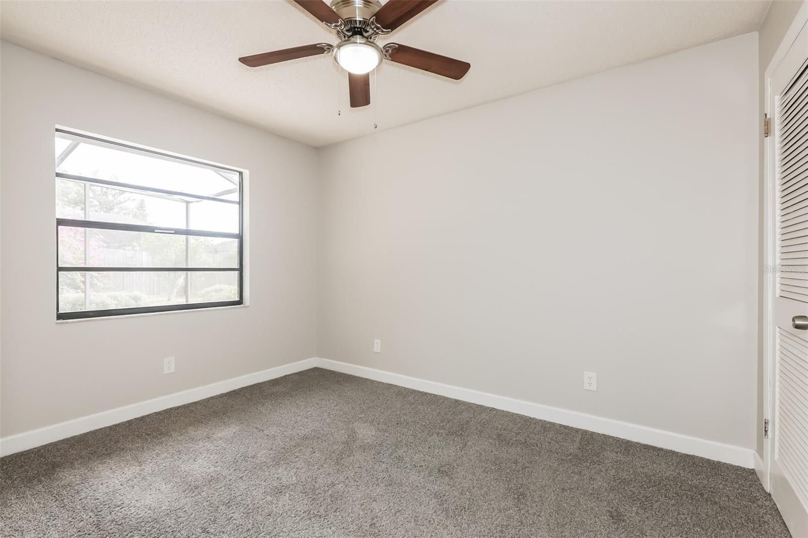 Image 15 of 21 For 1303 Sandalwood Drive