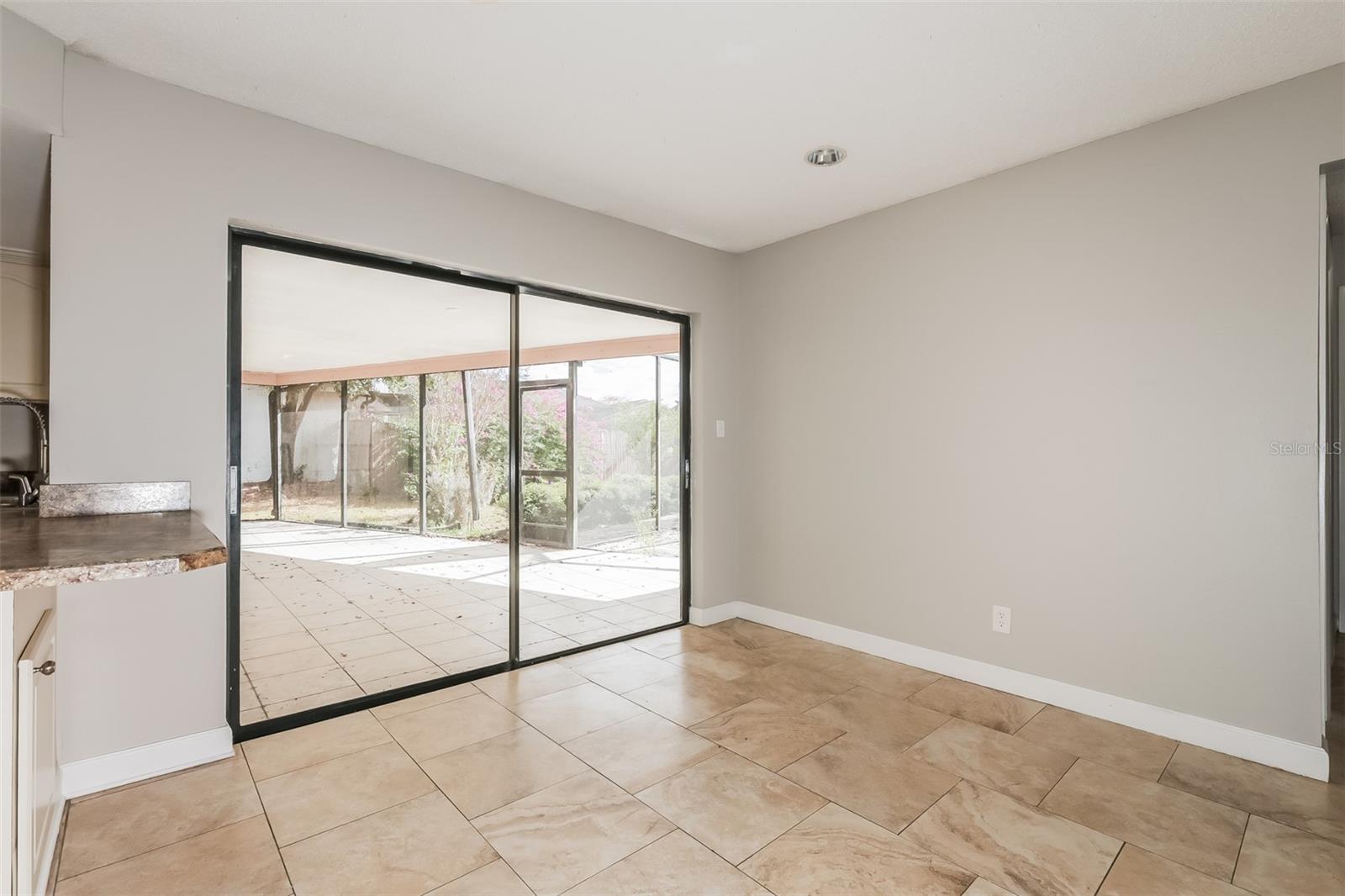 Image 6 of 21 For 1303 Sandalwood Drive