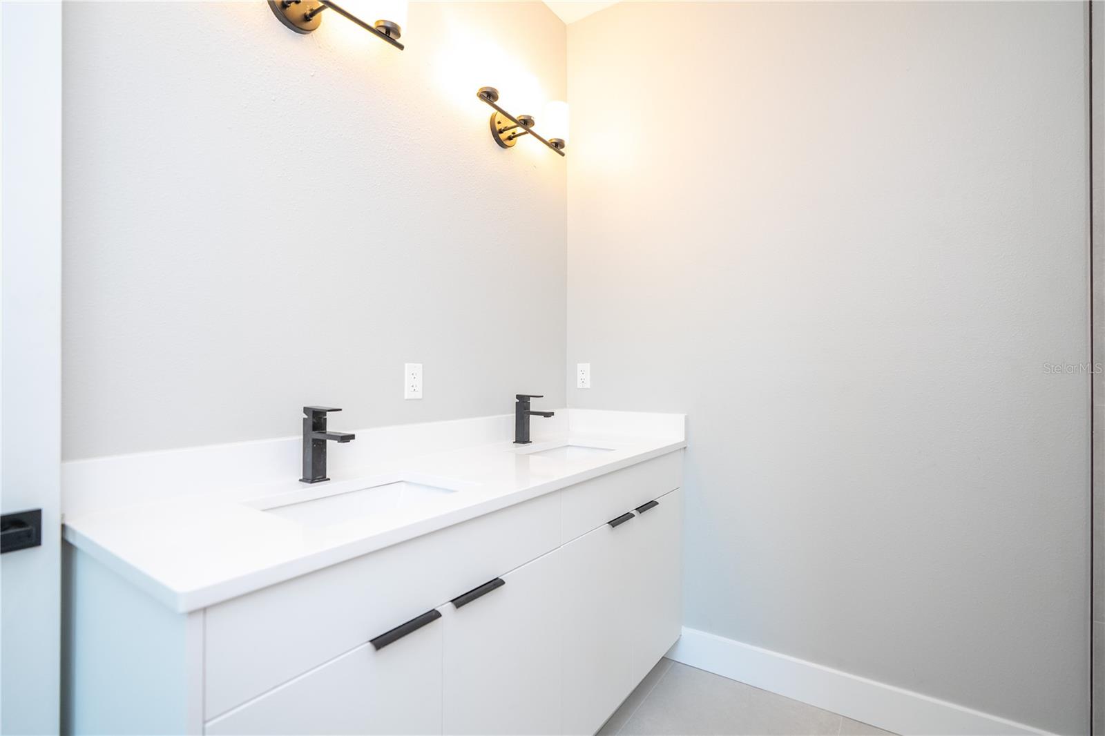 Image 46 of 82 For 70 Mcdill Drive