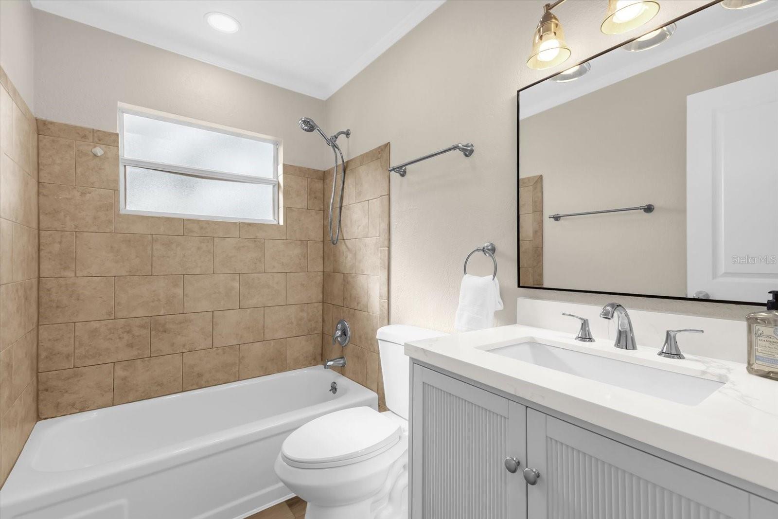 Image 18 of 37 For 3202 Calumet Drive