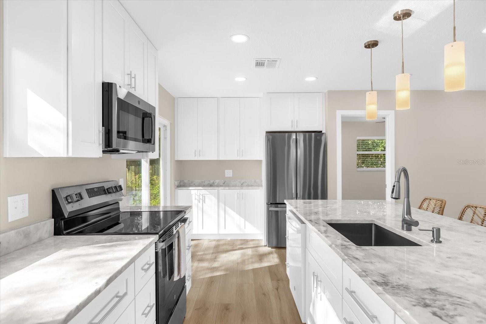 Image 6 of 37 For 3202 Calumet Drive