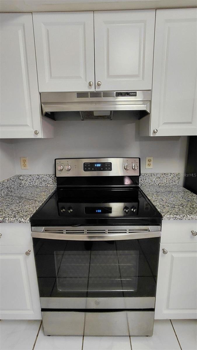 Image 14 of 38 For 4666 Pembrook Place 103